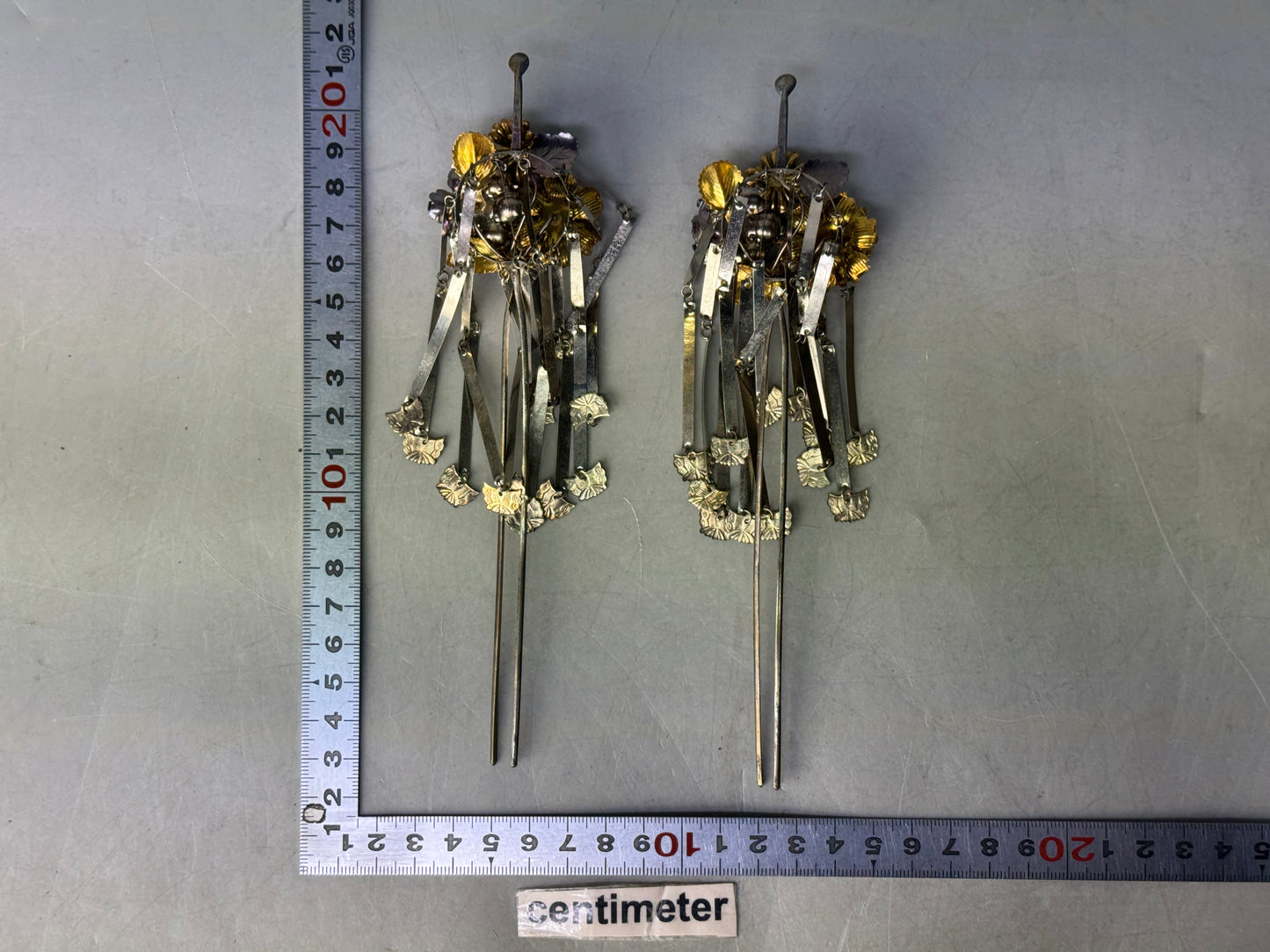 Y8642 KANZASHI Birabira hair stick hairpin metalwork Japan antique kimono
