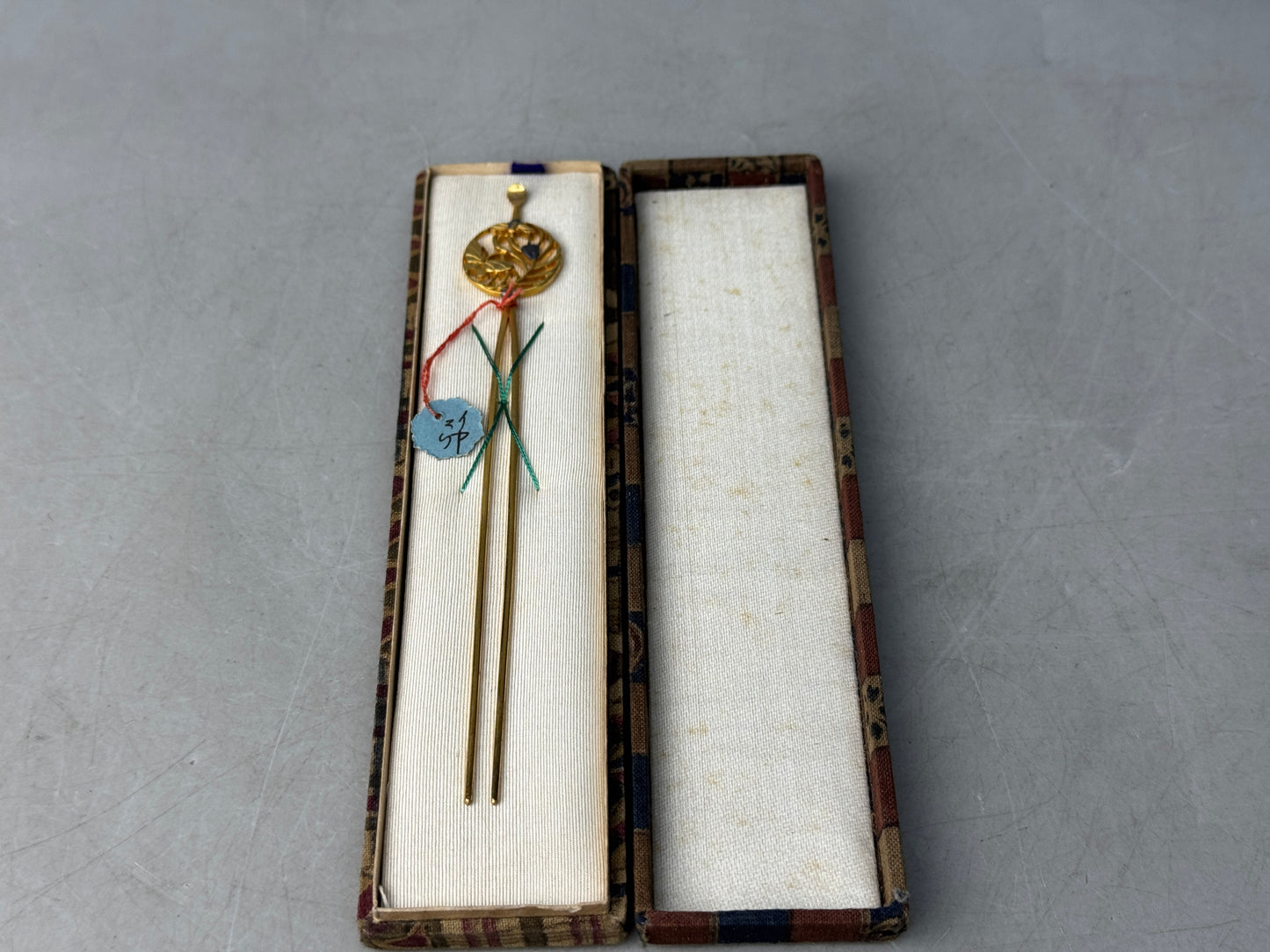 Y8645 KANZASHI Hairpin hair stick Butterfly openwork box Japan antique kimono