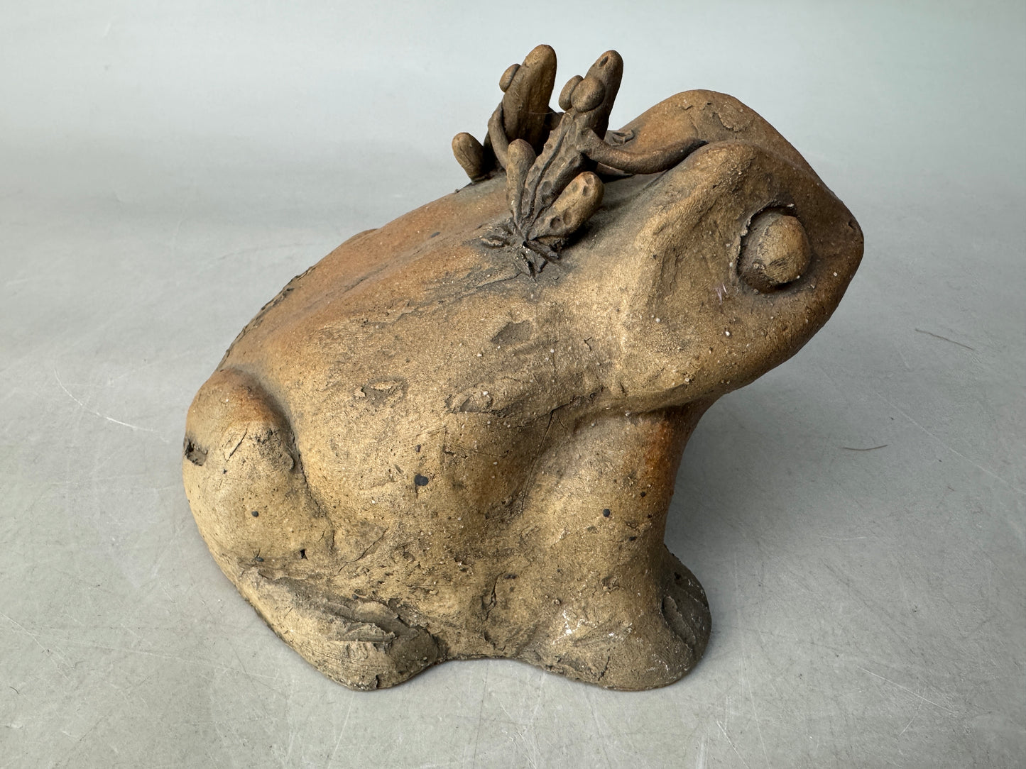Y8647 OKIMONO Tokoname-ware Frog figurine signed Japan antique decor interior