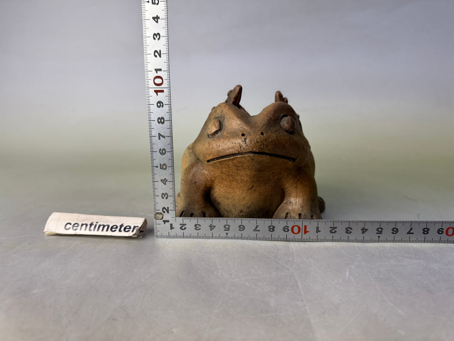 Y8647 OKIMONO Tokoname-ware Frog figurine signed Japan antique decor interior