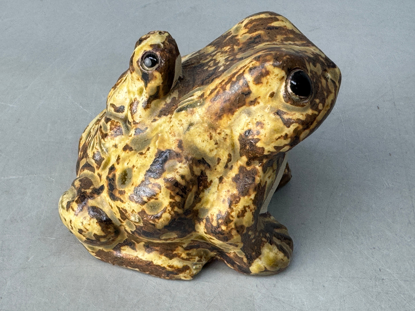 Y8649 OKIMONO Shigaraki-ware Frog figurine small Japan antique decor interior