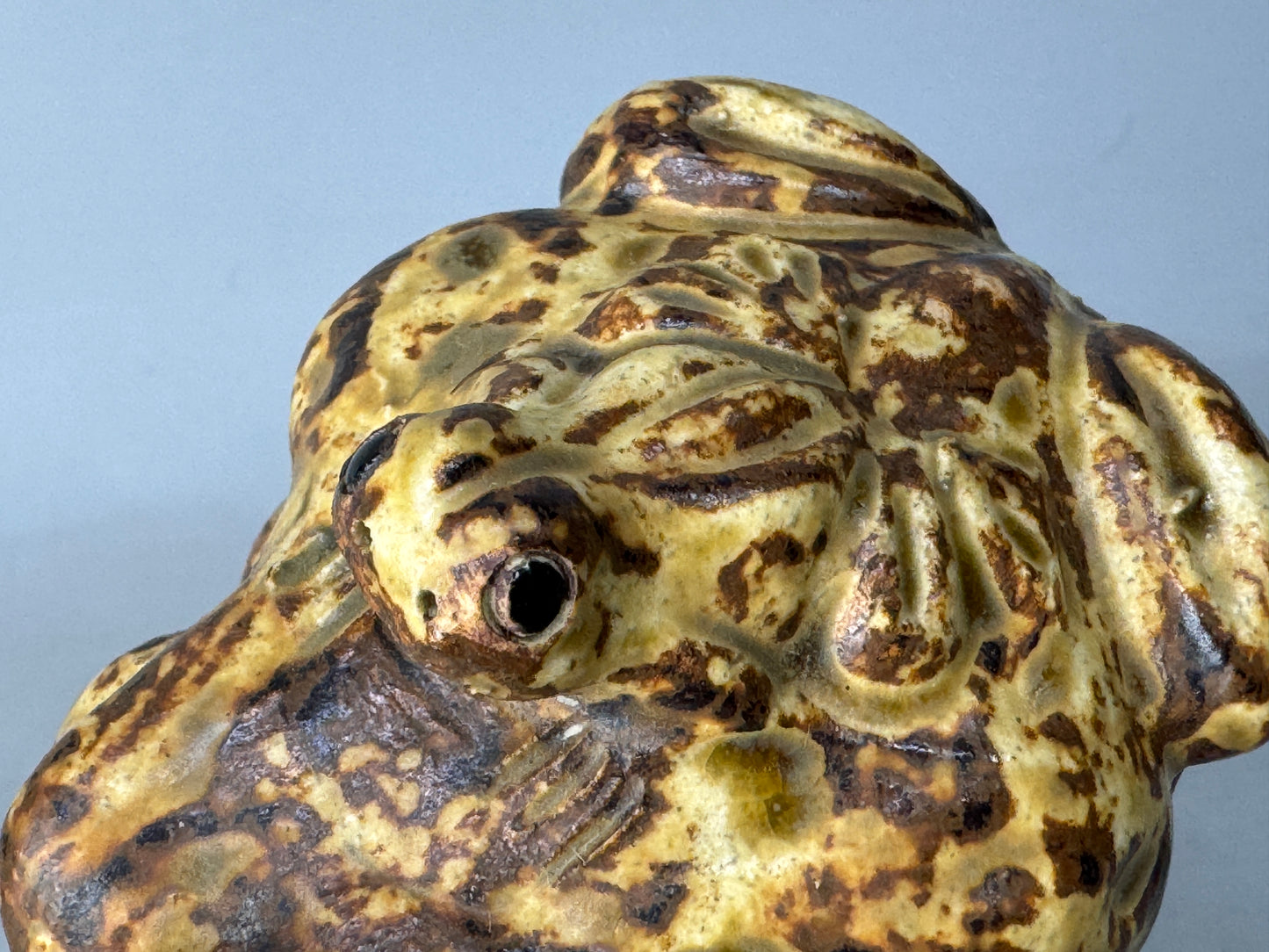 Y8649 OKIMONO Shigaraki-ware Frog figurine small Japan antique decor interior