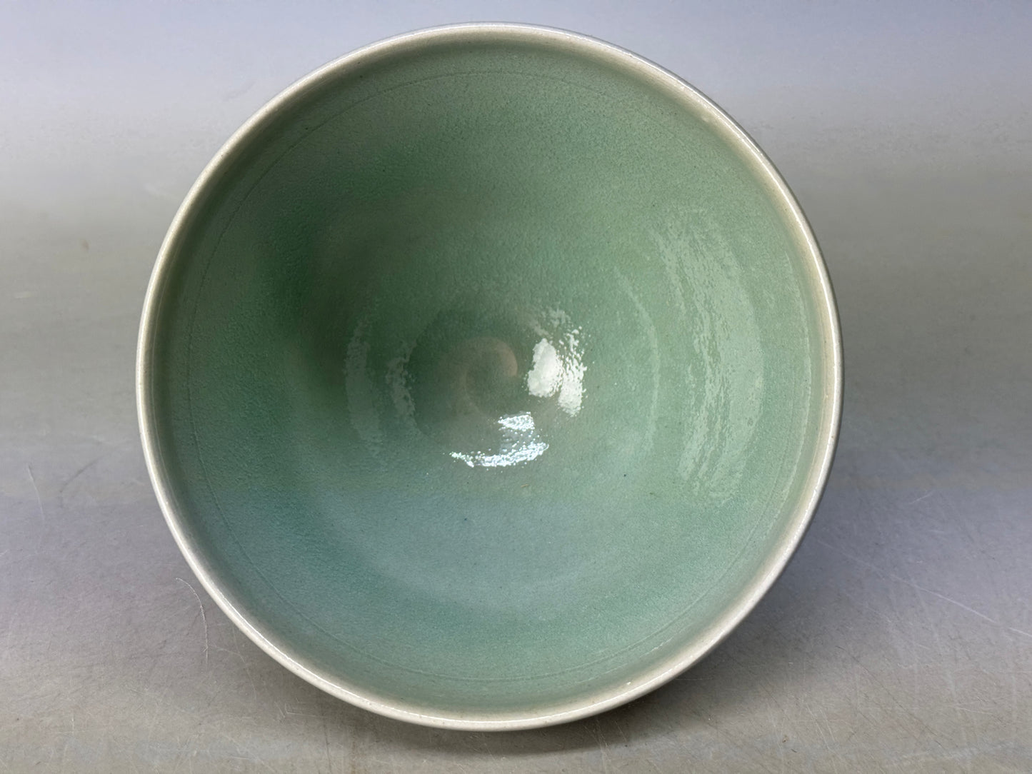 Y8654 CHAWAN Celadon bowl signed box Japan antique tea ceremony teacup cup