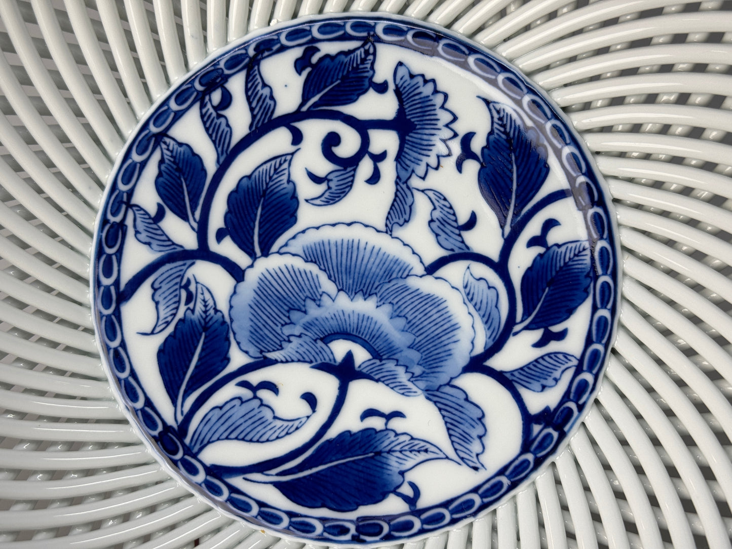 Y8674 CHAWAN Arita-ware confectionery bowl openwork signed box Japan antique