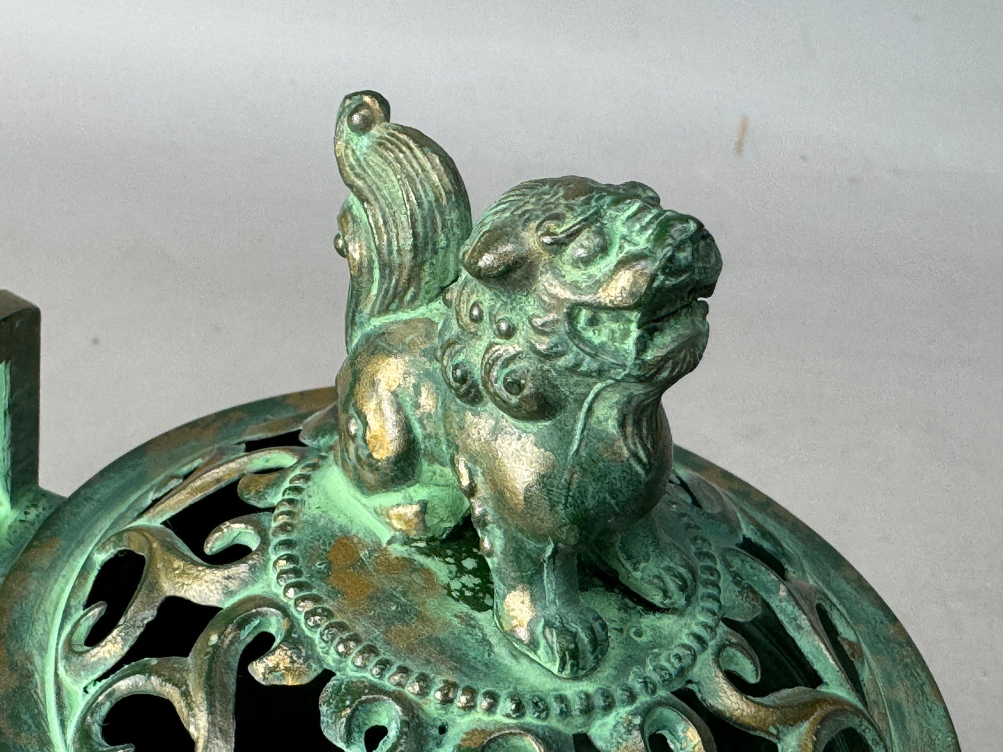 Y8689 KOURO metal Taotie signed box Japan antique fragrance incense burner aroma