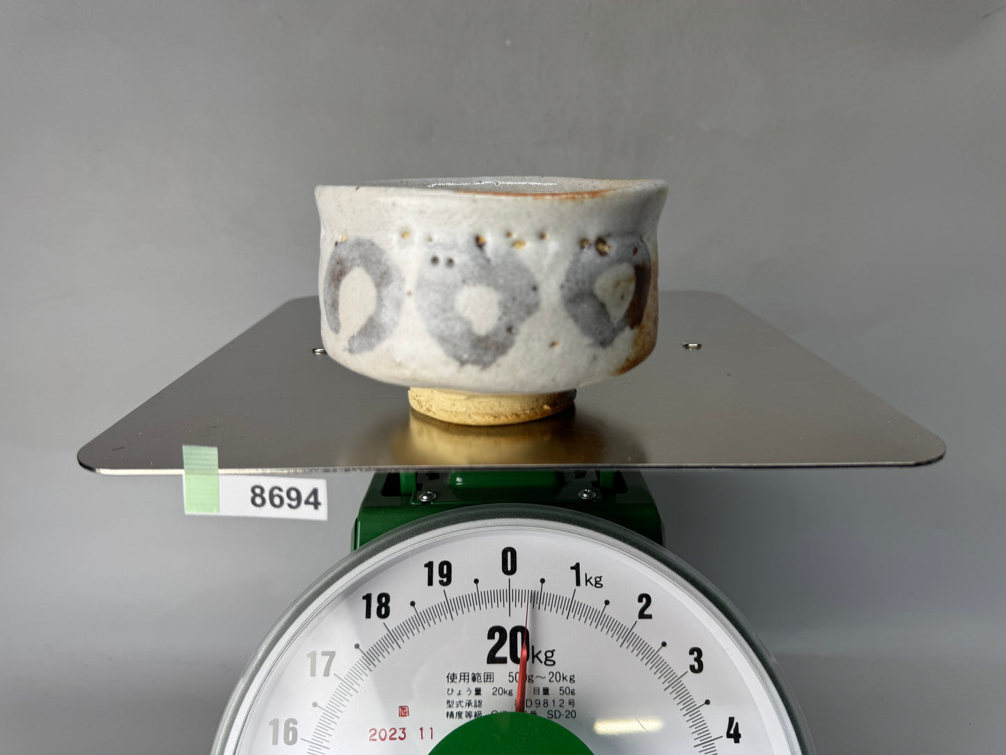 Y8694 CHAWAN Shino-ware Eshino bowl signed Japan antique tea ceremony teacup cup