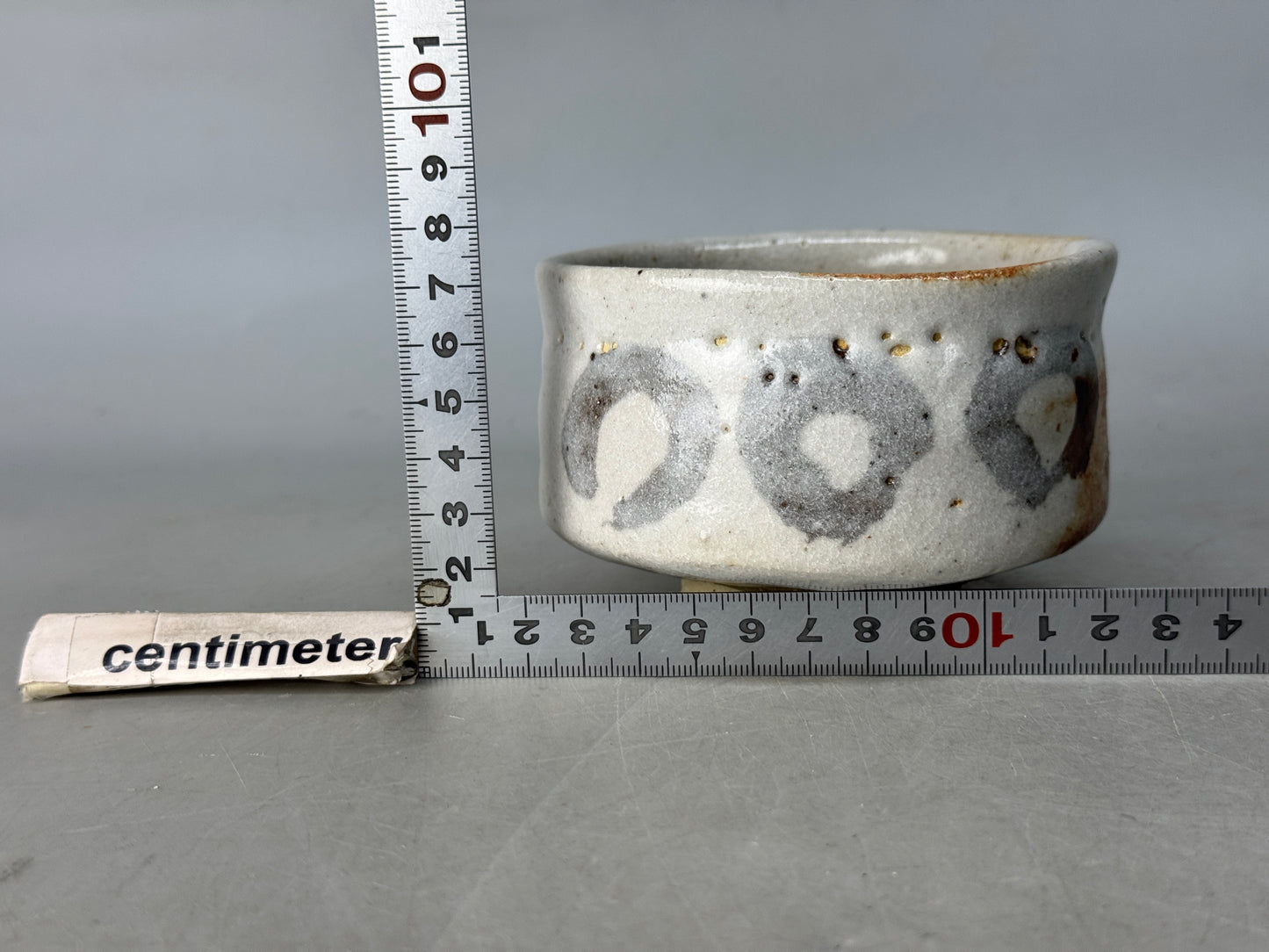 Y8694 CHAWAN Shino-ware Eshino bowl signed Japan antique tea ceremony teacup cup