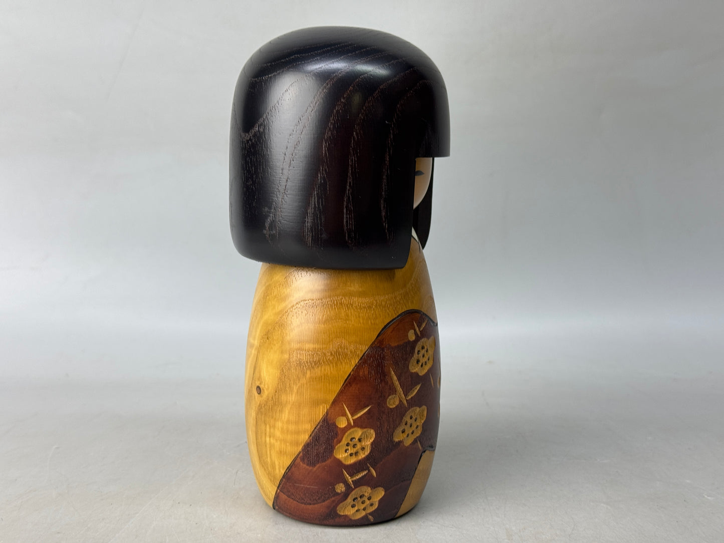 Y8733 NINGYO wooden Kokeshi doll figurine signed Japan modern figure interior