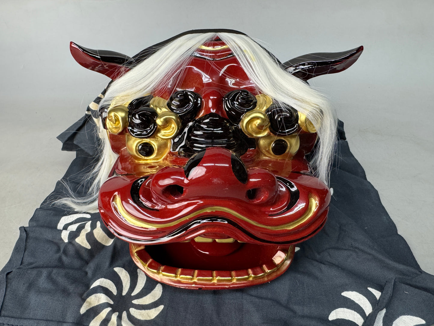 Y8751 OKIMONO wooden Lion head signed box festival Japan antique interior decor