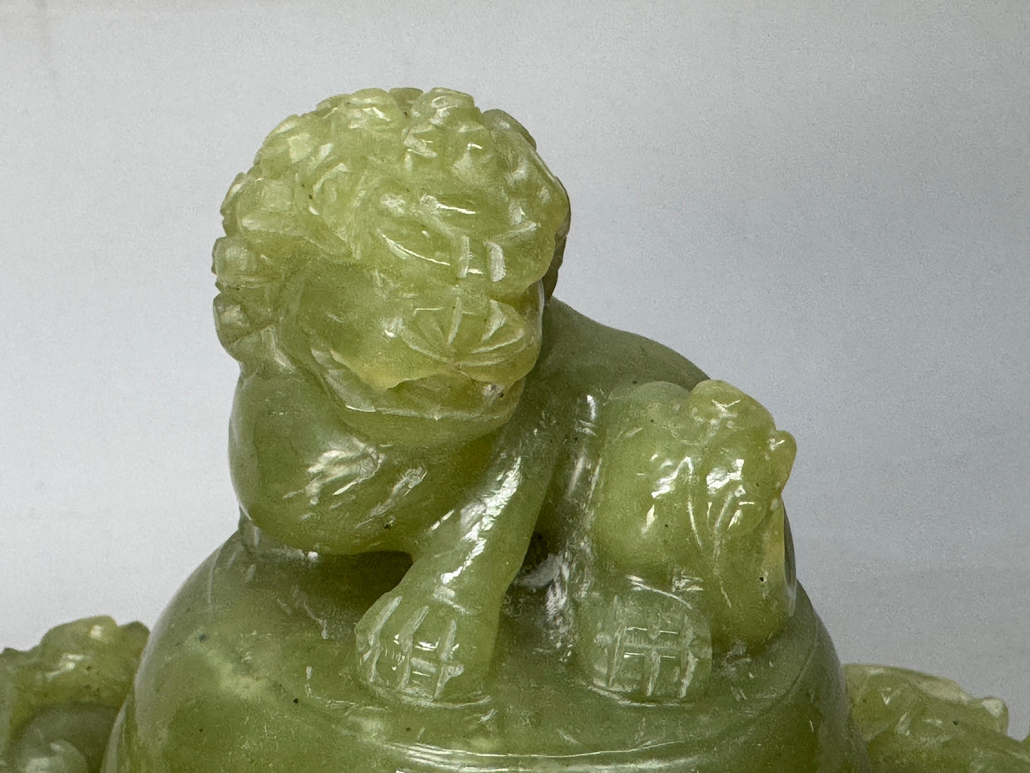 Y8783 KOURO Greenstone box Jade China art antique fragrance incense burner aroma
