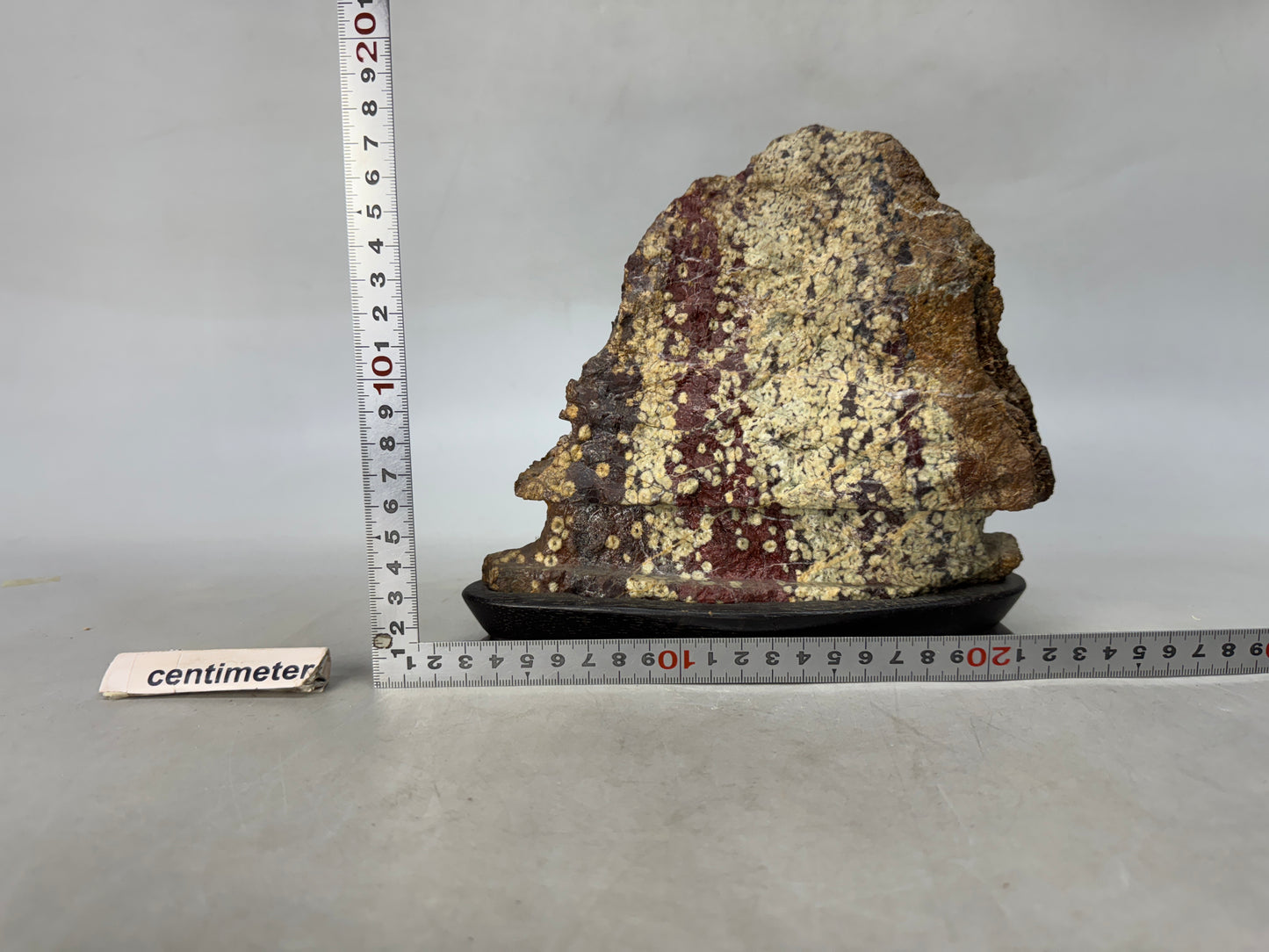 Y8791 OKIMONO Suiseki ornamental viewing red stone wooden stand Japan antique