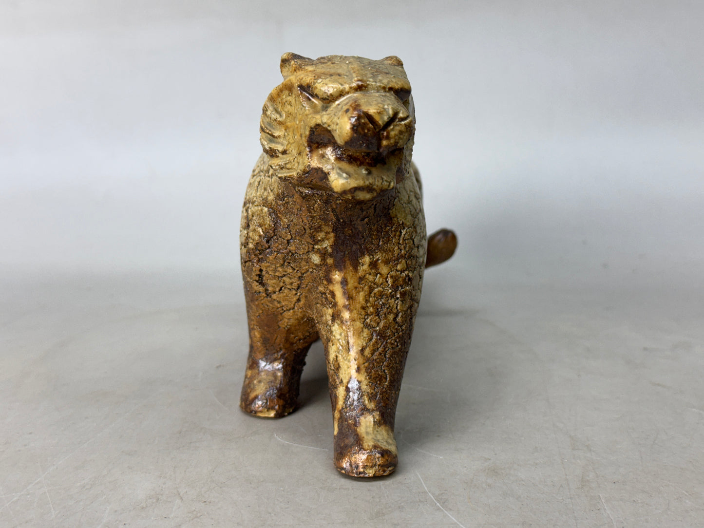 Y8792 OKIMONO Seto-ware Tiger figurine signed box Japan antique figure interior