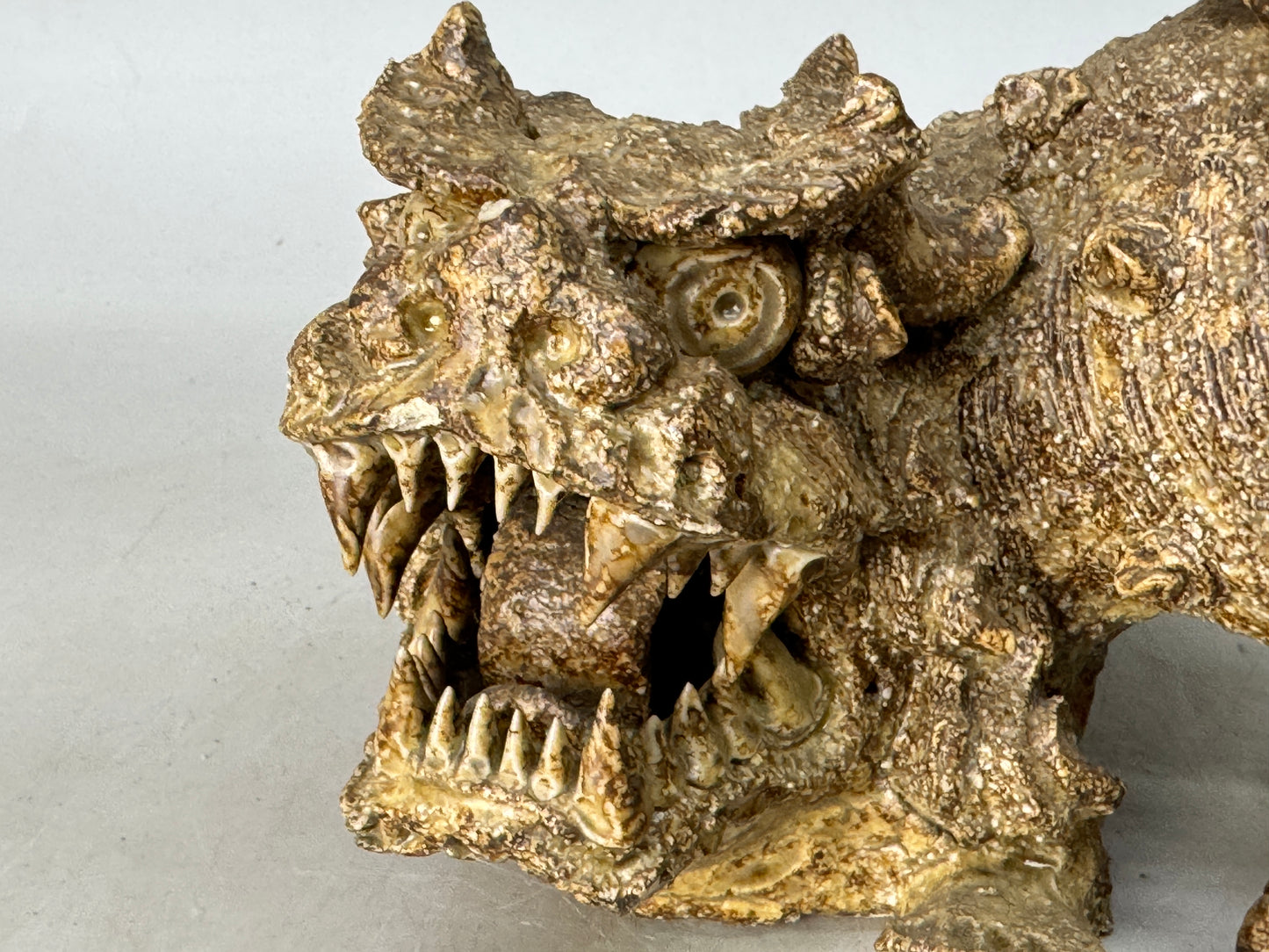 Y8793 OKIMONO Seto-ware Lion figurine signed box Japan antique figure interior