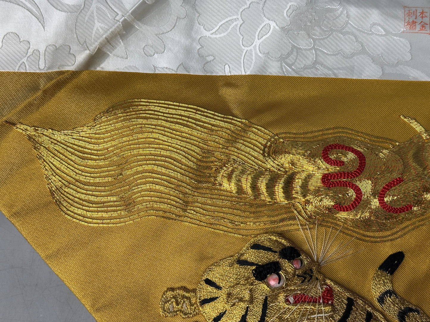 Y8801 Buddhist Altar Equipment Uchishiki Dragon Tiger Jewel Japan antique