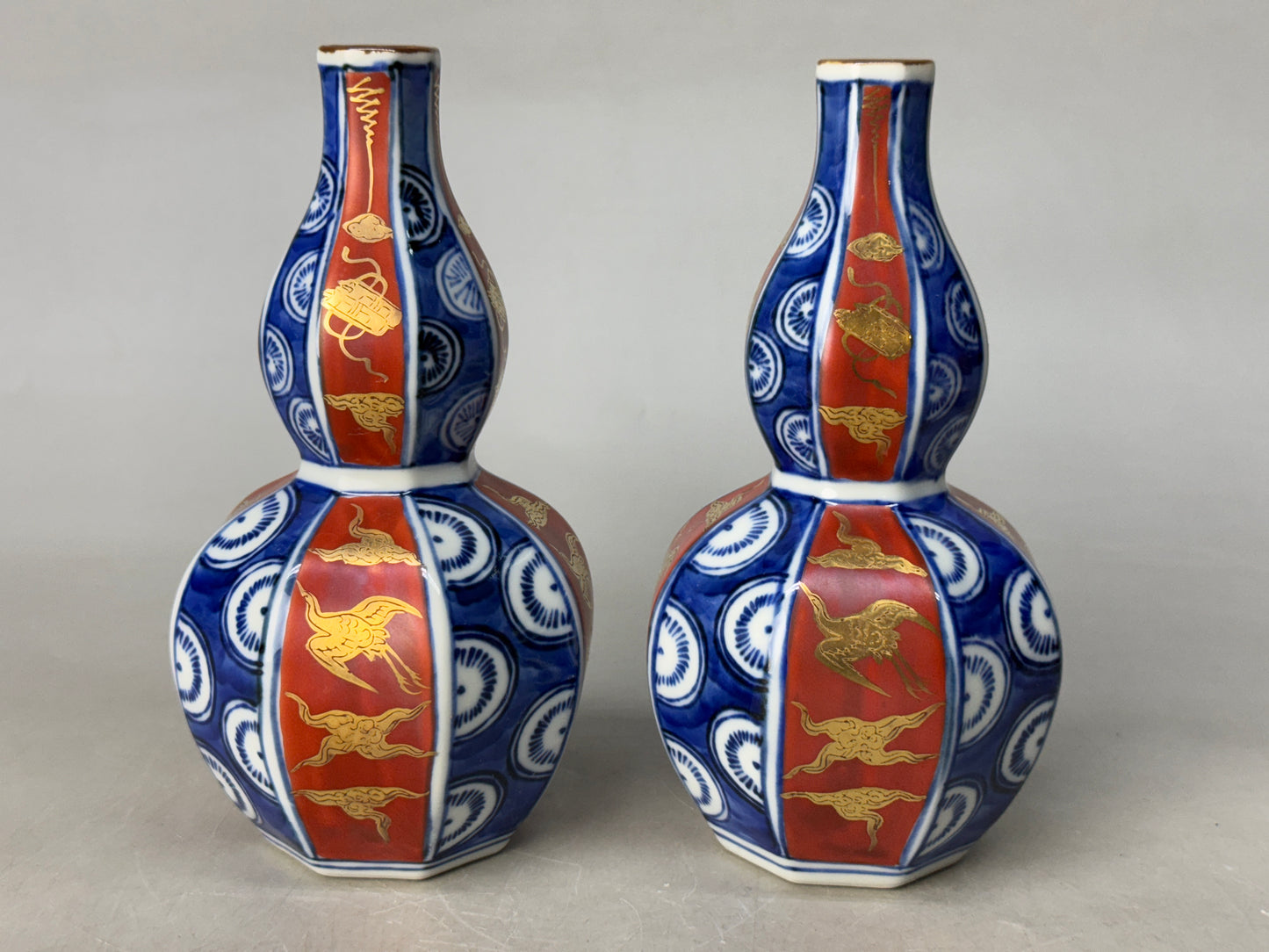 Y8830 CHOUSHI Kutani-ware Tokkuri Sake bottle cup set signed box Japan antique