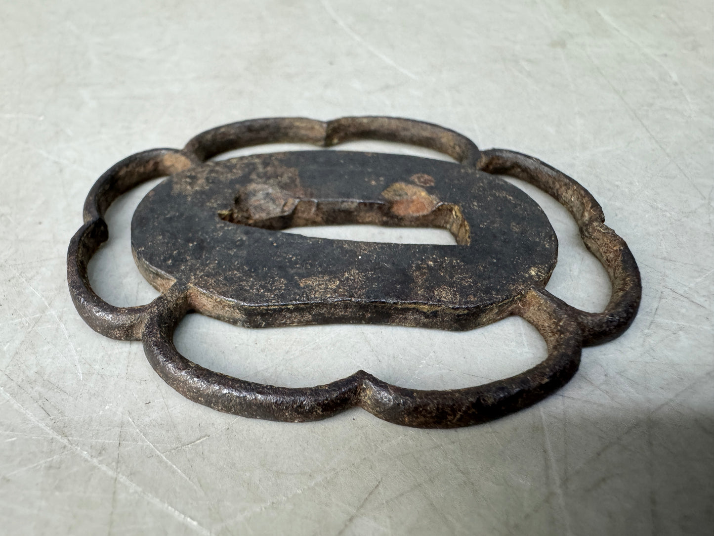 Y8836 TSUBA Iron short sword guard Japan samurai katana antique koshirae edo