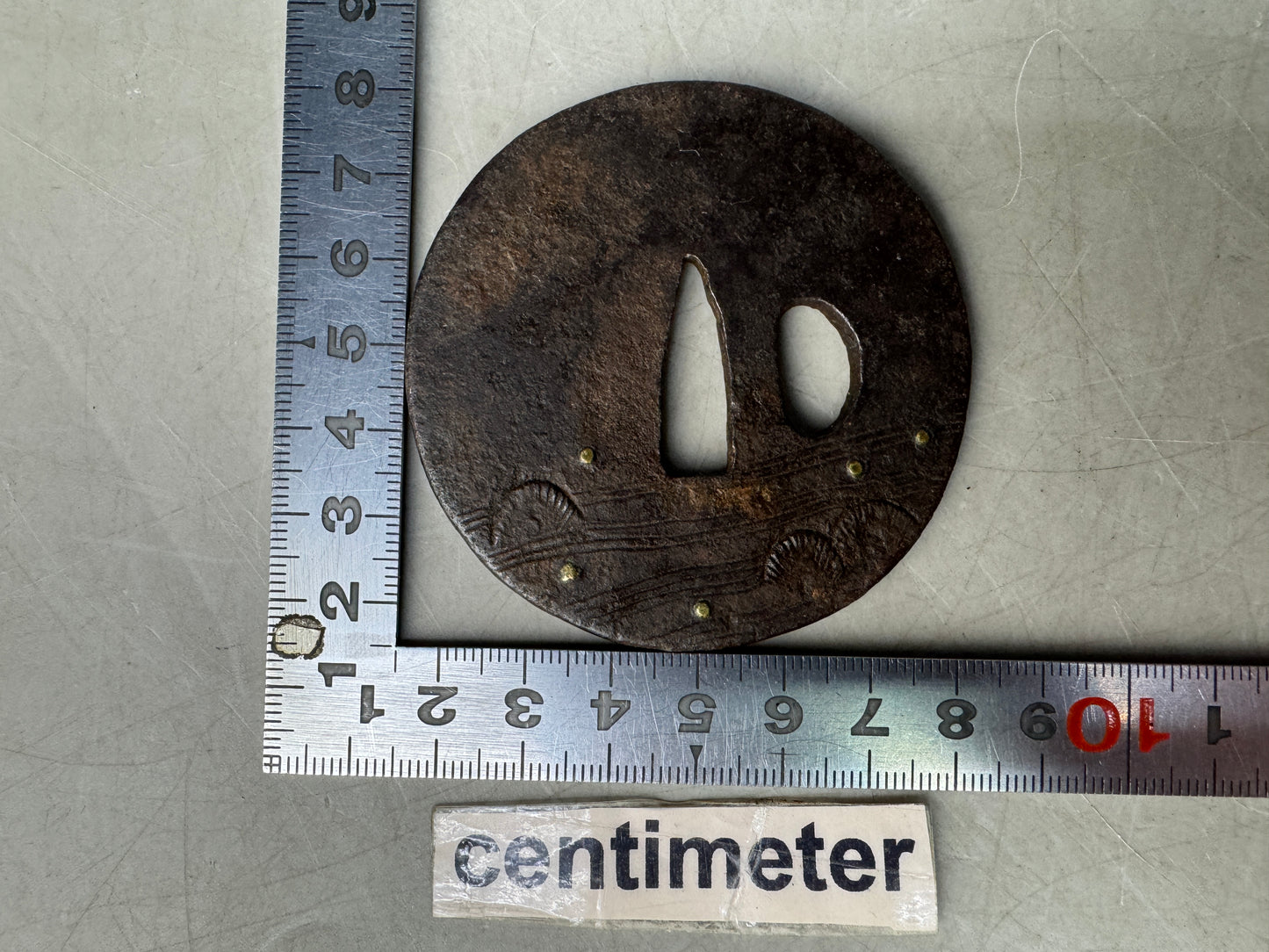 Y8837 TSUBA Iron sword guard Round Japan samurai katana antique koshirae edo