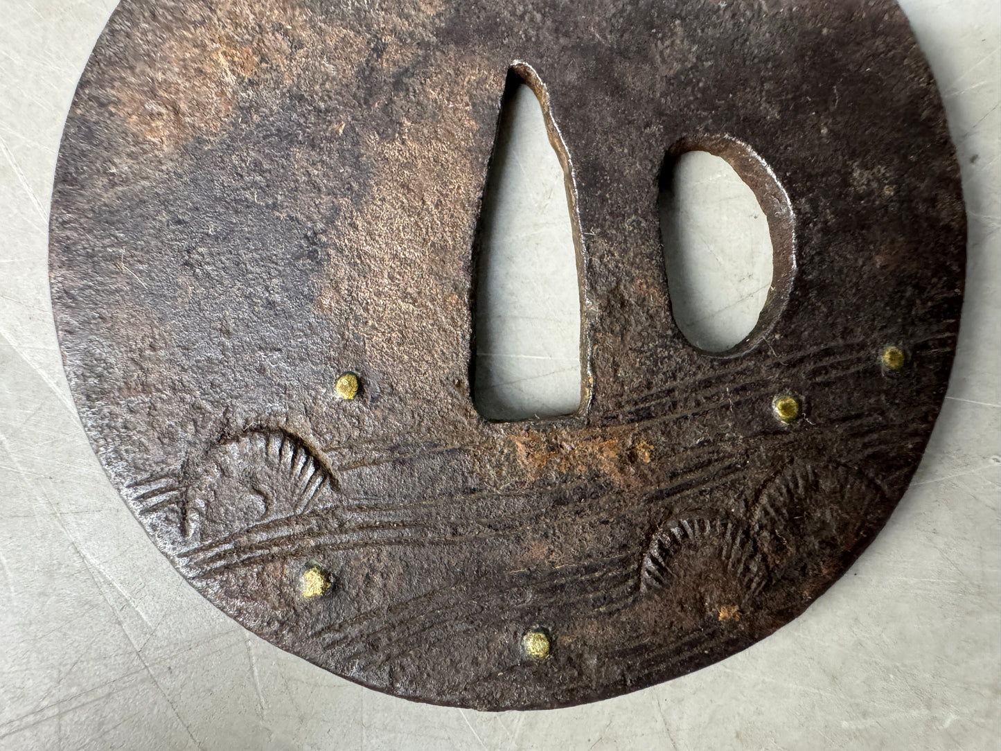 Y8837 TSUBA Iron sword guard Round Japan samurai katana antique koshirae edo