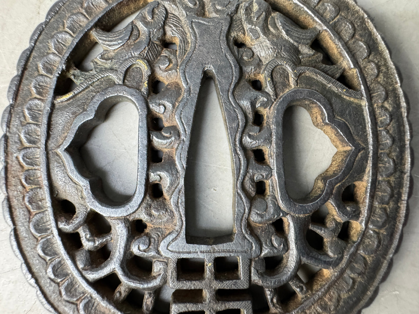 Y8840 TSUBA Iron sword guard Japan samurai katana antique koshirae edo vintage