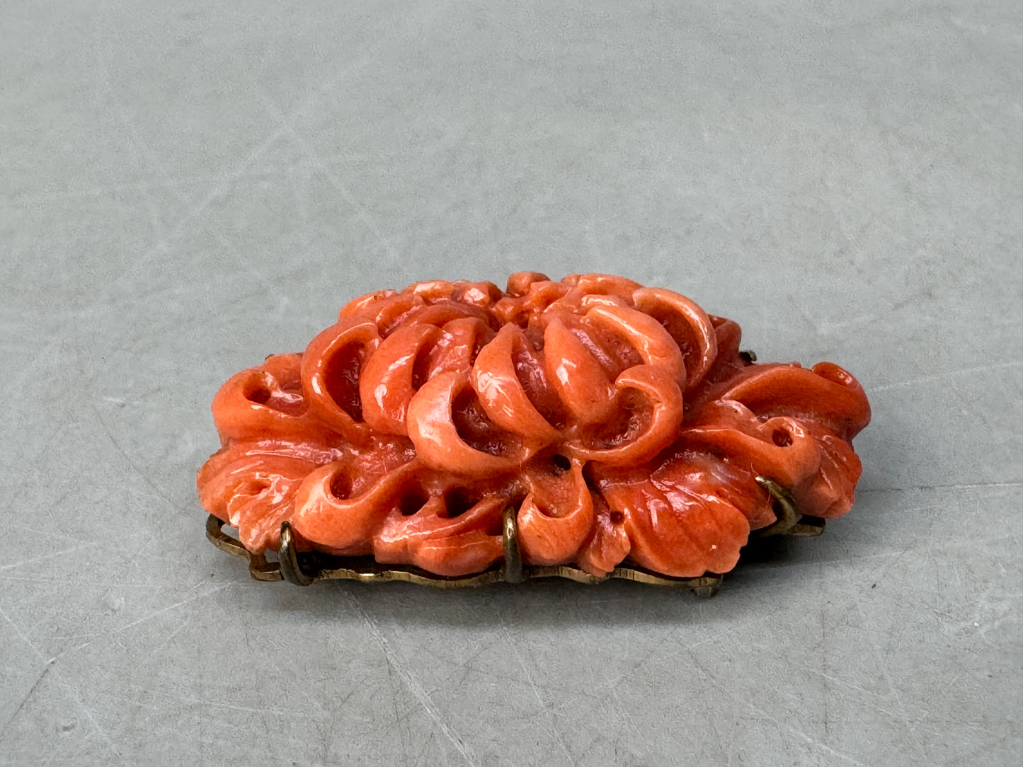 Y8858 OBIDOME Coral sash clip brooch Japan antique kimono accessory fashion