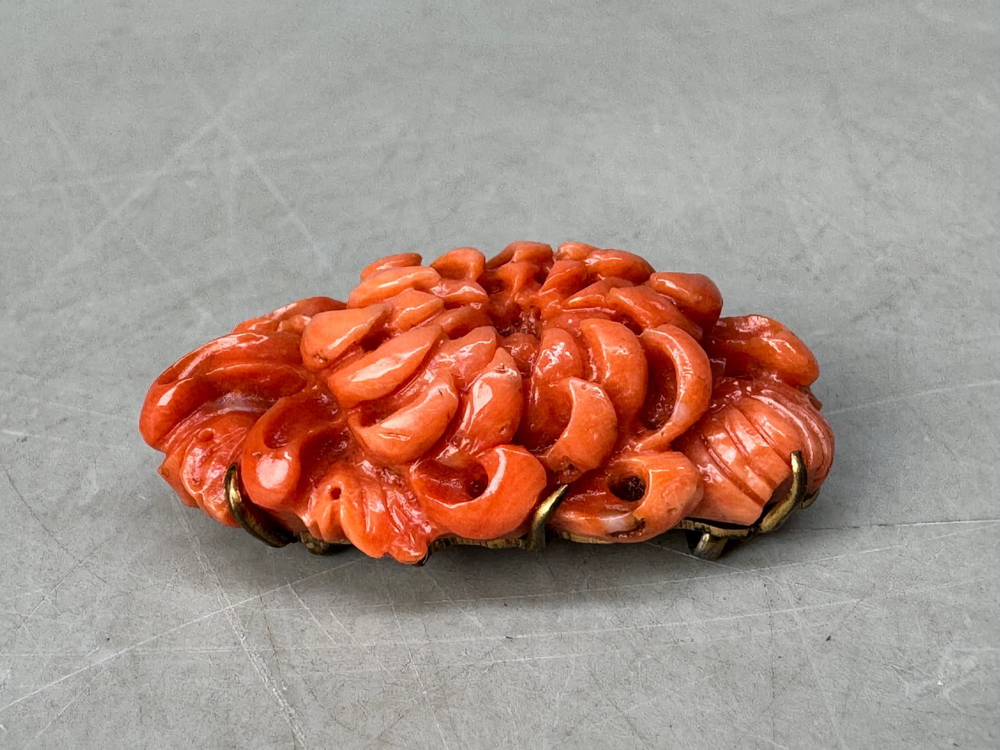 Y8858 OBIDOME Coral sash clip brooch Japan antique kimono accessory fashion