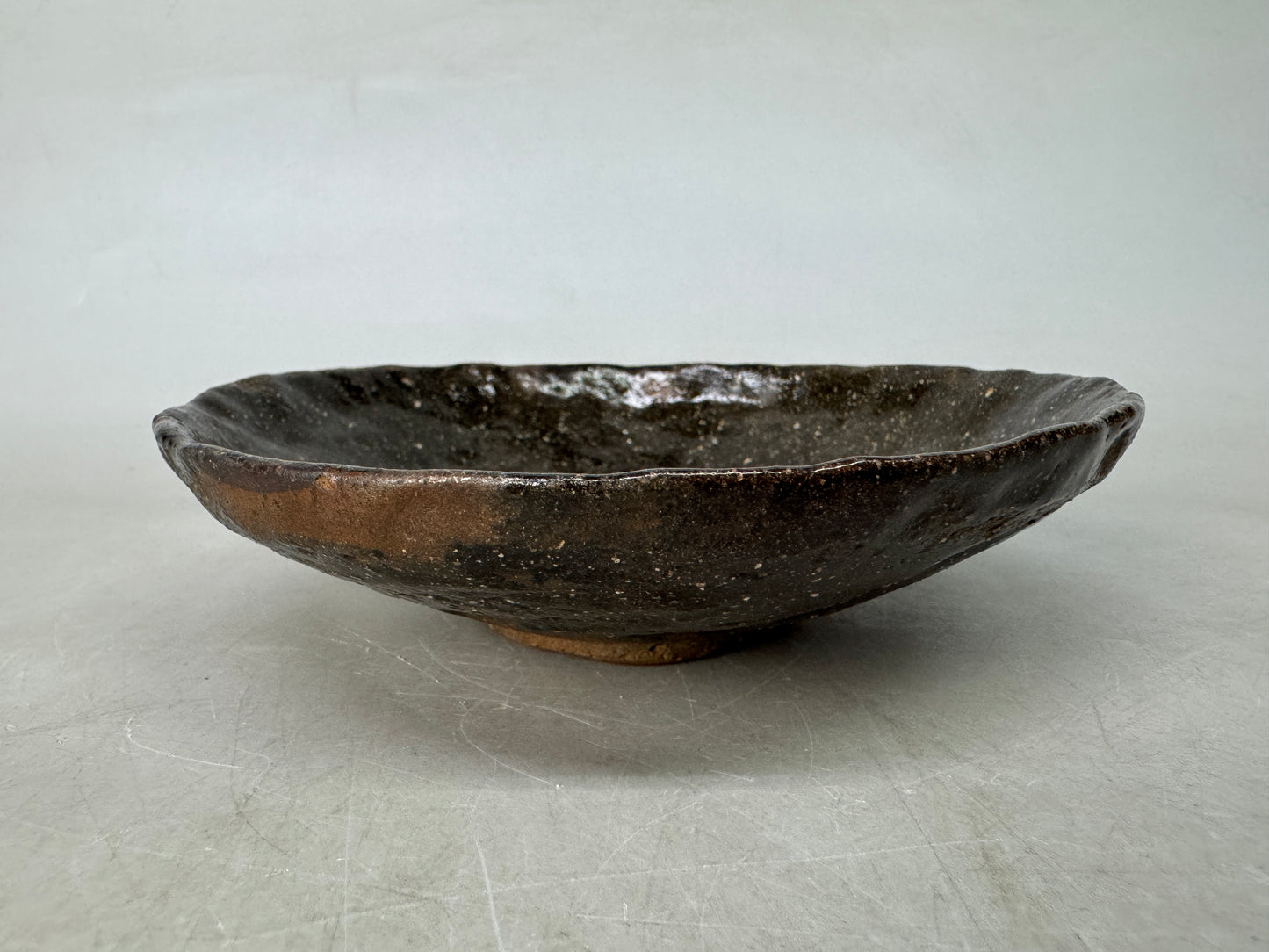 Y8860 CHAWAN Raku-ware black flat bowl signed box Japan antique tea ceremony cup