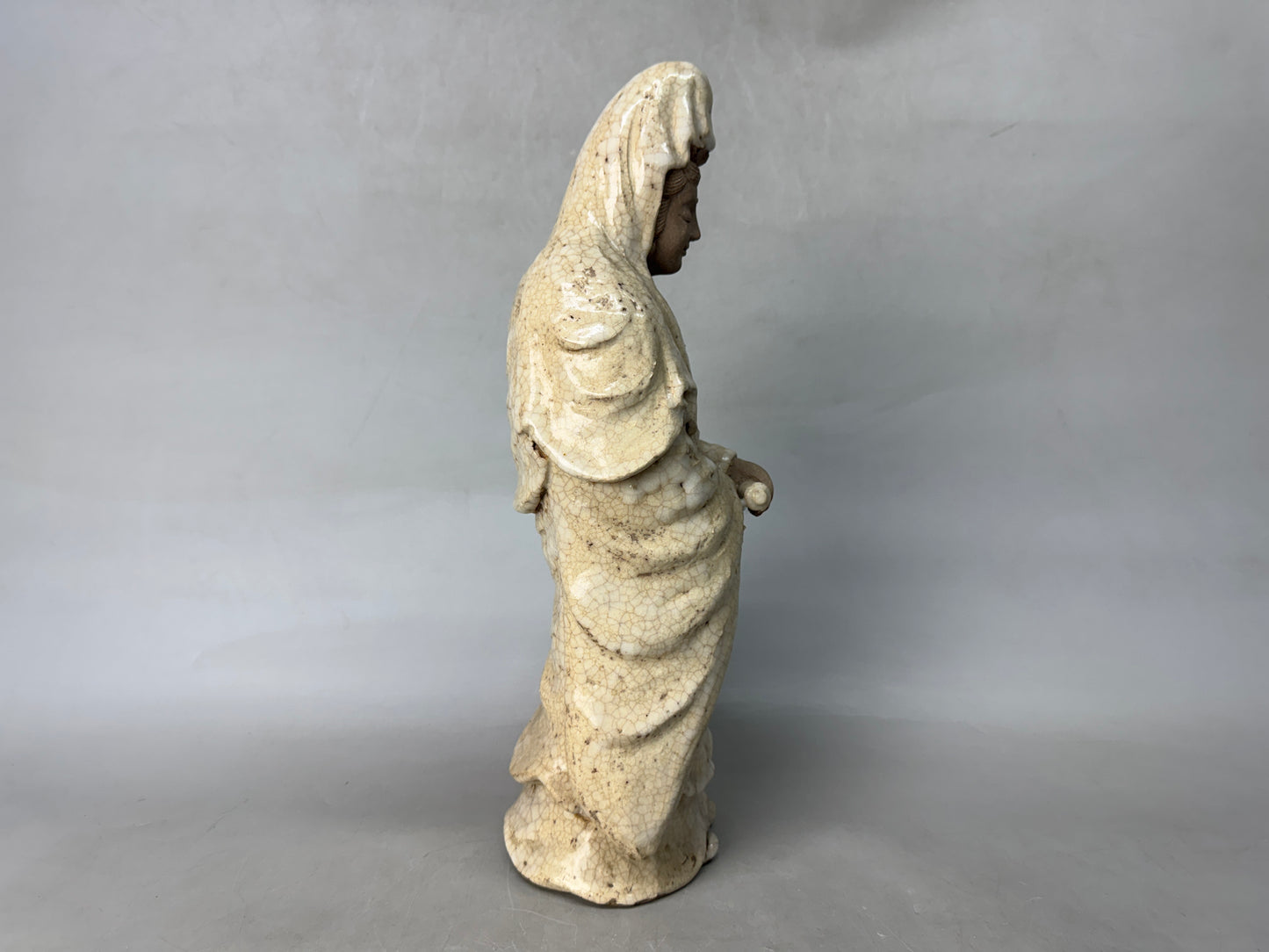 Y8861 OKIMONO Mino-ware White-robed Kannon figurine signed Japan antique figure