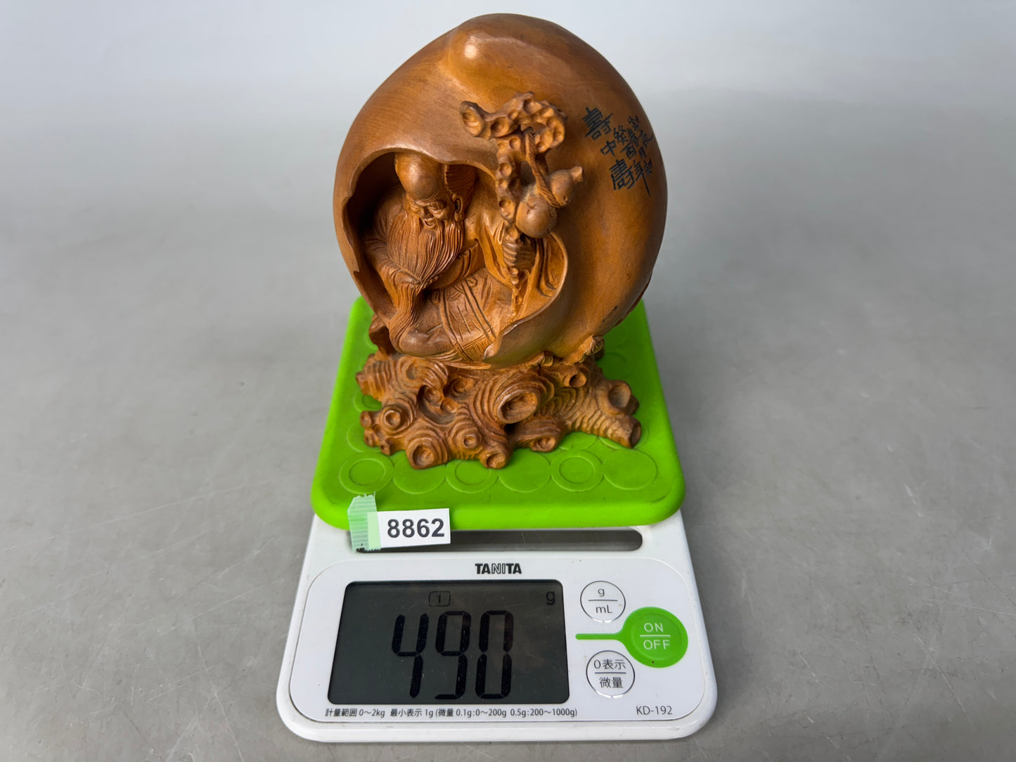 Y8862 OKIMONO wood carving Peach hermit figurine signed China antique interior