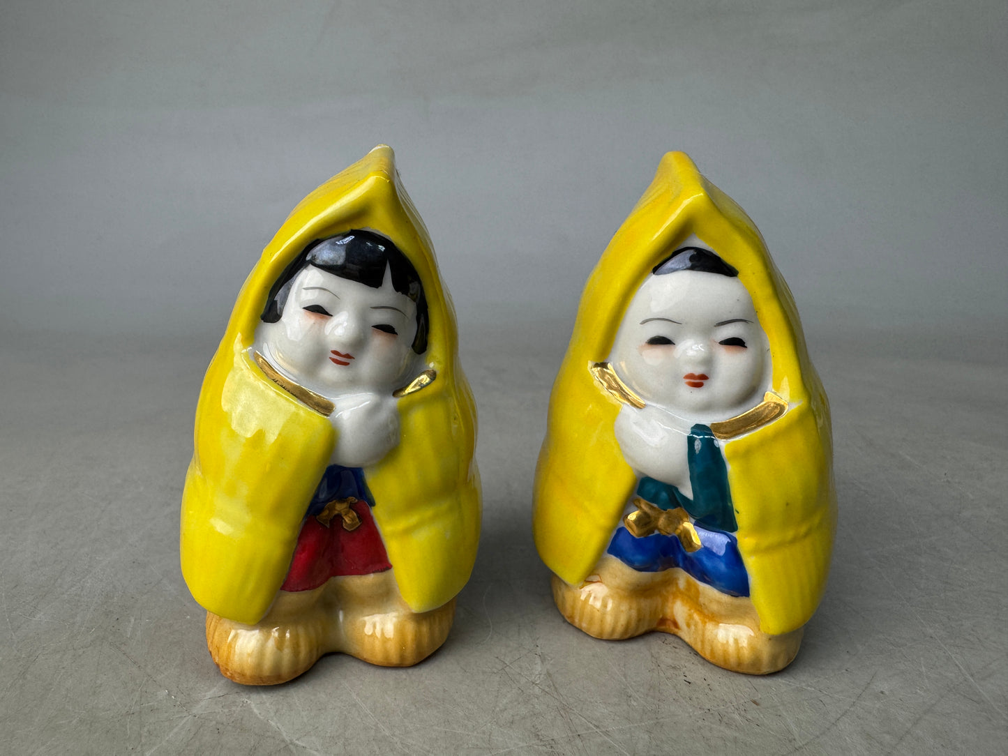 Y8873 NINGYO Kutani-ware doll Child signed small Japan antique figurine figure
