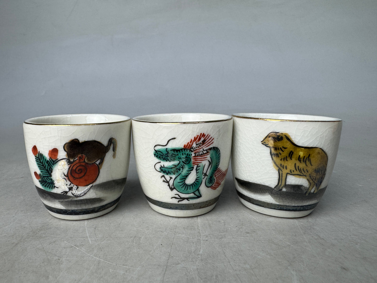 Y8880 CHAWAN Kutani-ware 12 Sake cup set zodiac signs signed box Japan antique