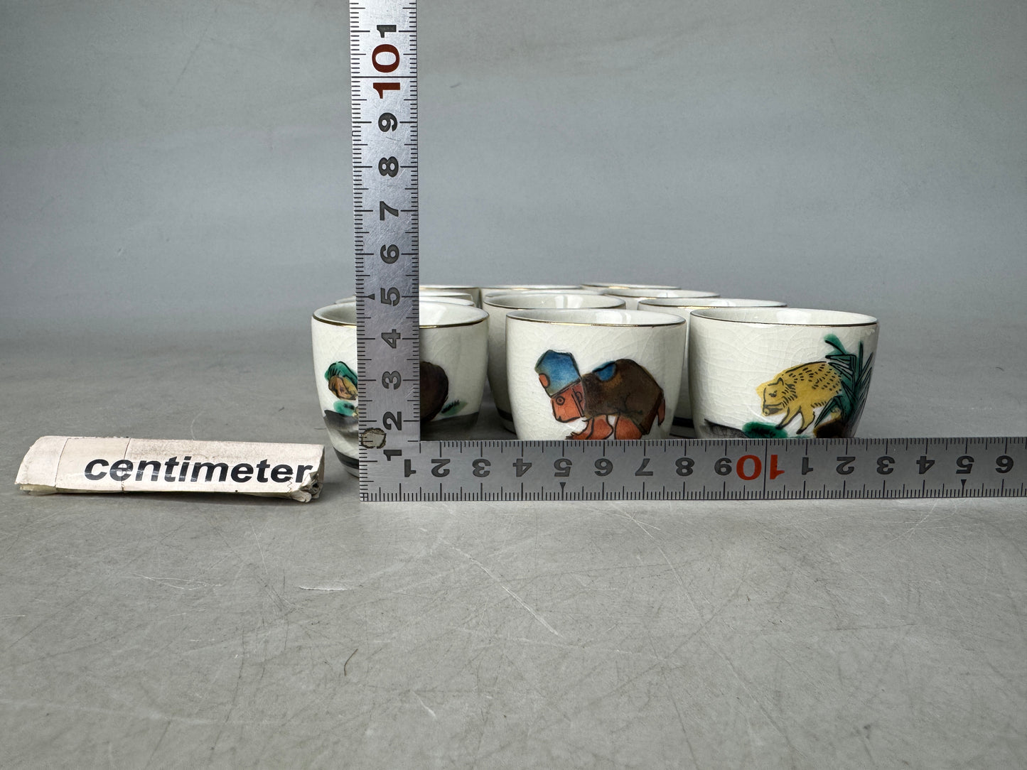Y8880 CHAWAN Kutani-ware 12 Sake cup set zodiac signs signed box Japan antique