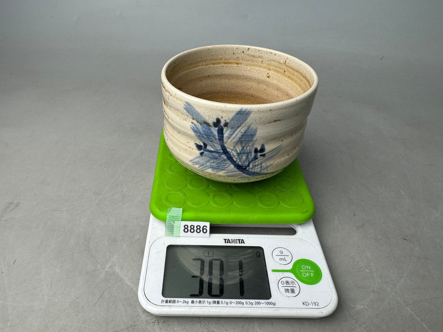 Y8886 CHAWAN Mino-ware painted bowl signed Japan antique tea ceremony pottery