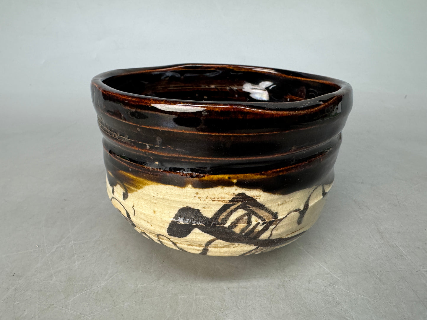 Y8888 CHAWAN Kuro Oribe bowl signed Japan antique tea ceremony teacup pottery
