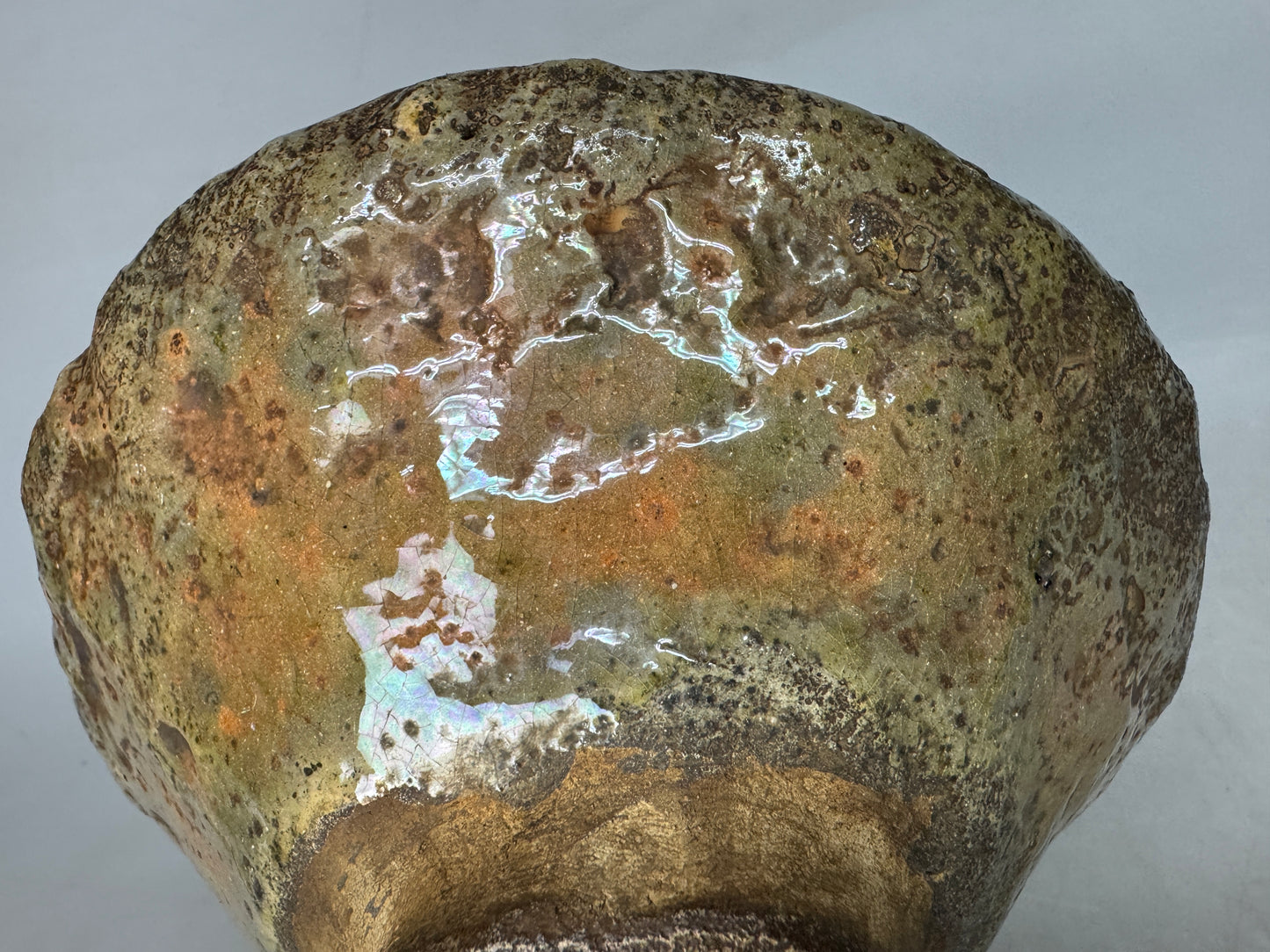 Y8890 CHAWAN Raku-ware red flat bowl signed Japan antique tea ceremony pottery
