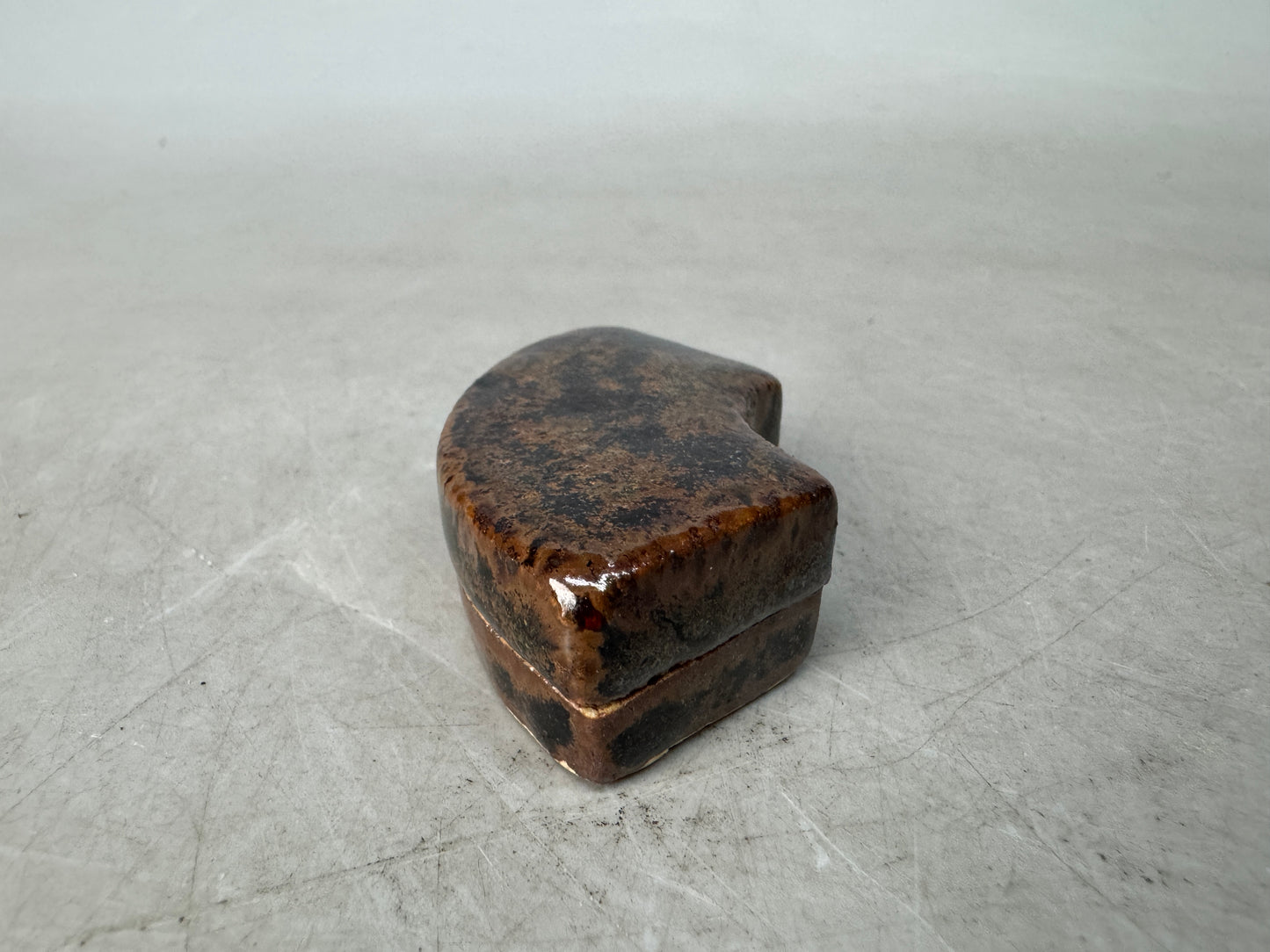Y8902 BOX Seto-ware signed box Japan antique incense holder case fragrance aroma