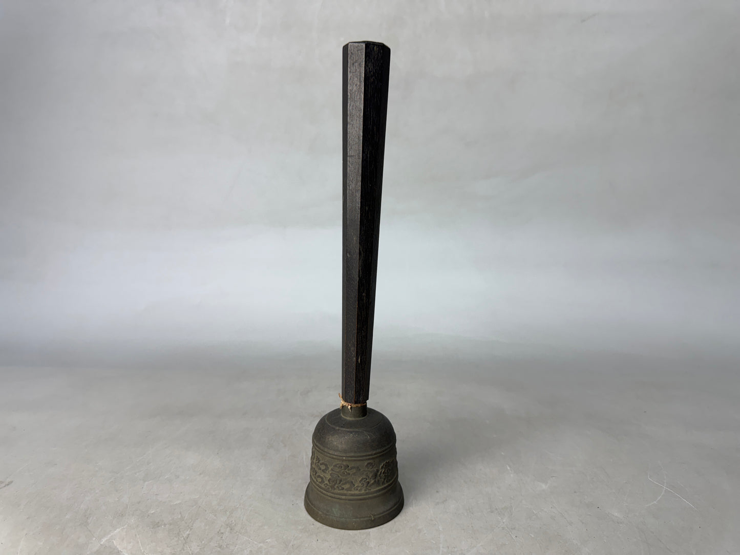 Y8924 Buddhist Altar Equipment Hand bell signed Japan antique Buddhism art