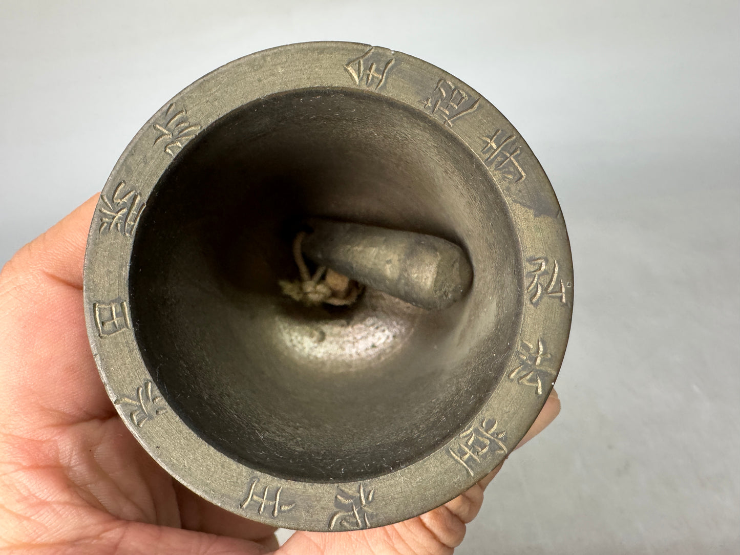 Y8924 Buddhist Altar Equipment Hand bell signed Japan antique Buddhism art
