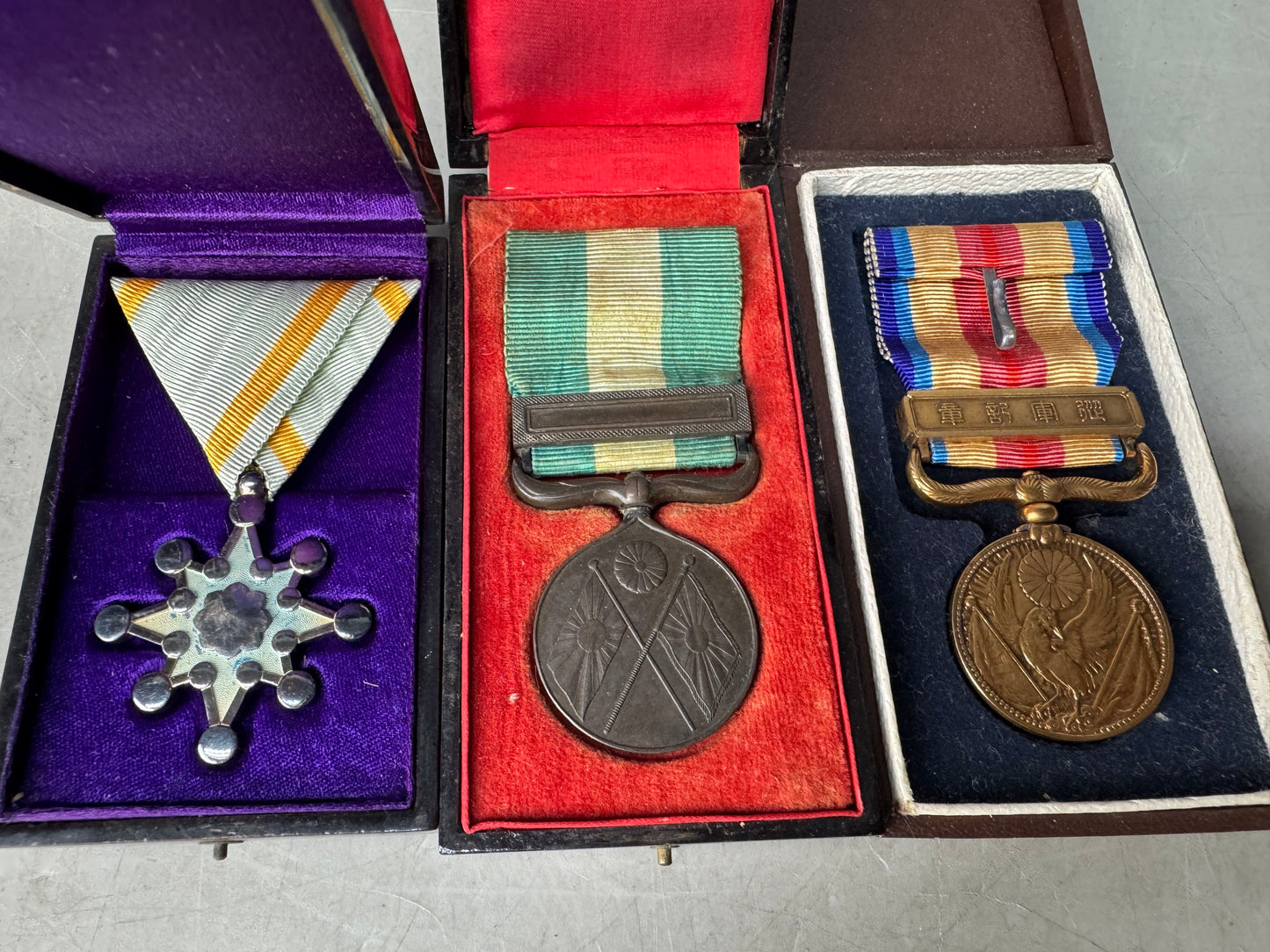 Y8928 KUNSHO Japanese military medal set of 5 Imperial Japan Army WW2 vintage