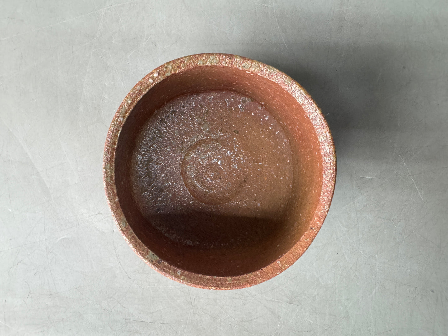 Y8948 CHAWAN Shigaraki-ware bowl signed Japan antique tea ceremony cup pottery