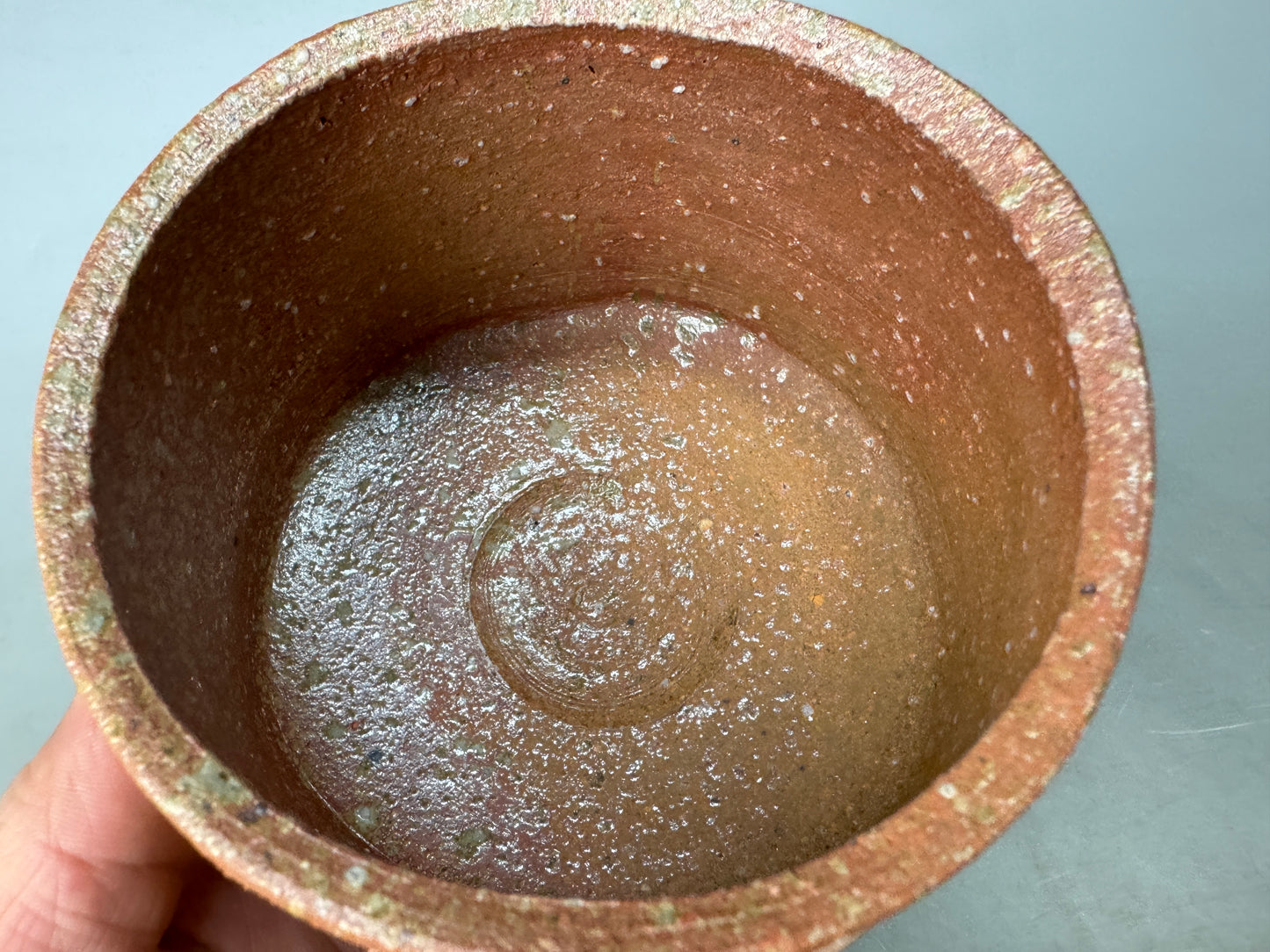 Y8948 CHAWAN Shigaraki-ware bowl signed Japan antique tea ceremony cup pottery
