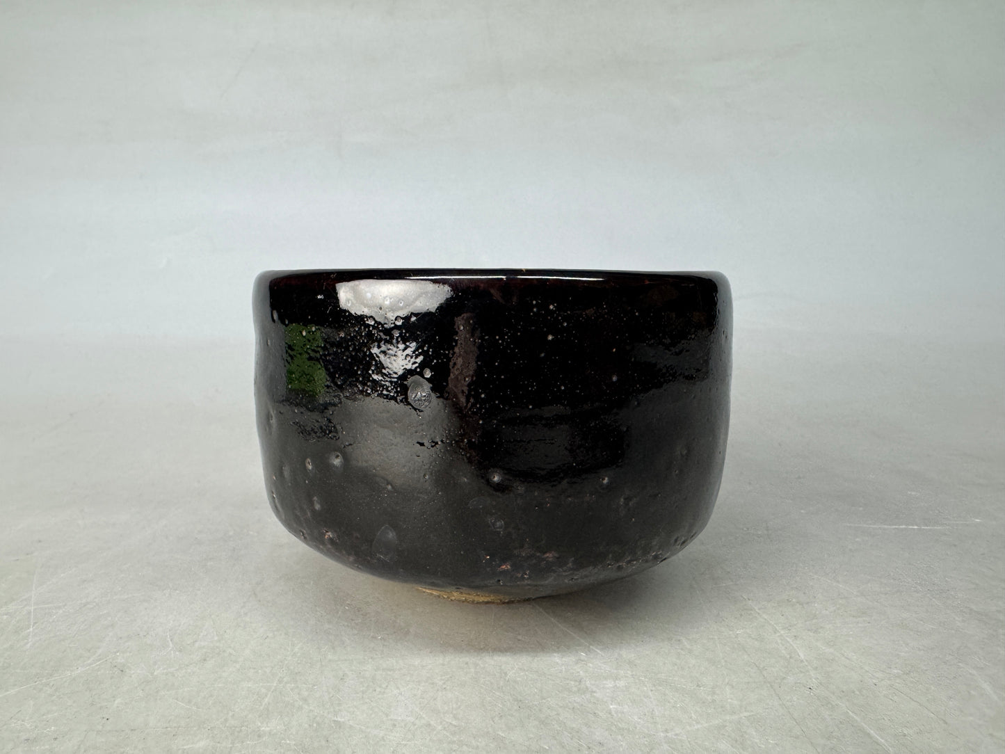 Y8951 CHAWAN Seto-ware Setoguro bowl signed Japan antique tea ceremony pottery