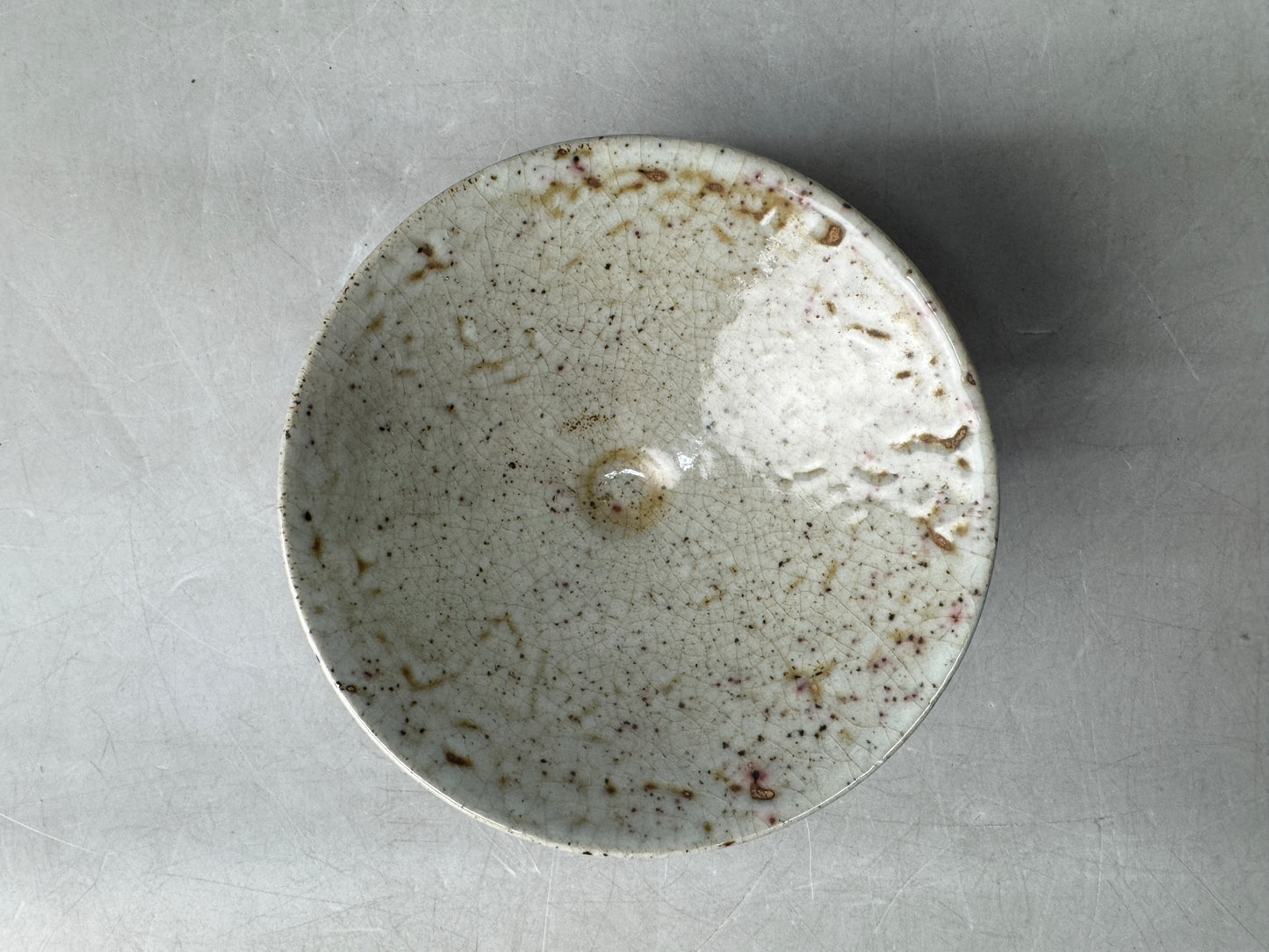 Y8954 CHAWAN Mino-ware flat bowl signed Japan antique tea ceremony cup pottery