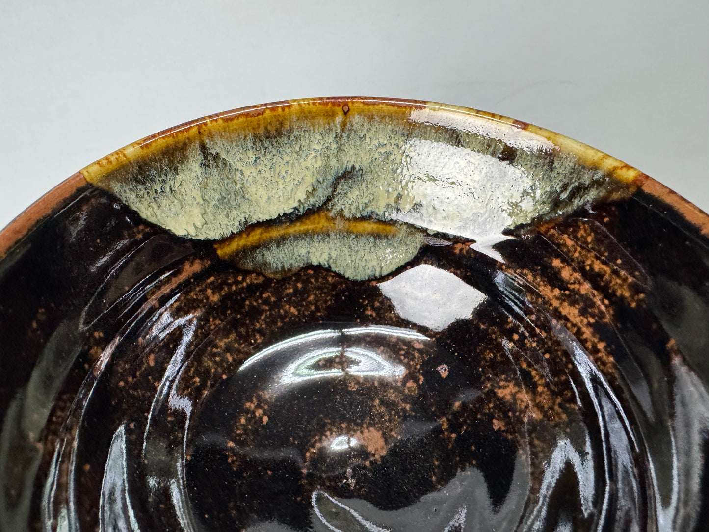 Y8955 CHAWAN Akogi-ware bowl signed Japan antique tea ceremony cup pottery