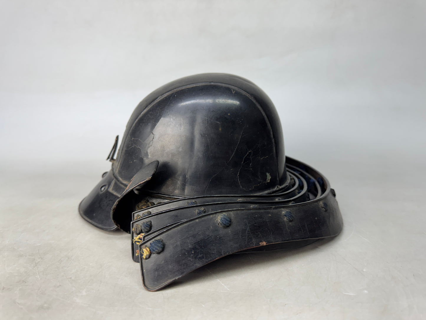 Y8961 KABUTO Iron Zunari helmet black lacquer armor Japan antique bugu yoroi