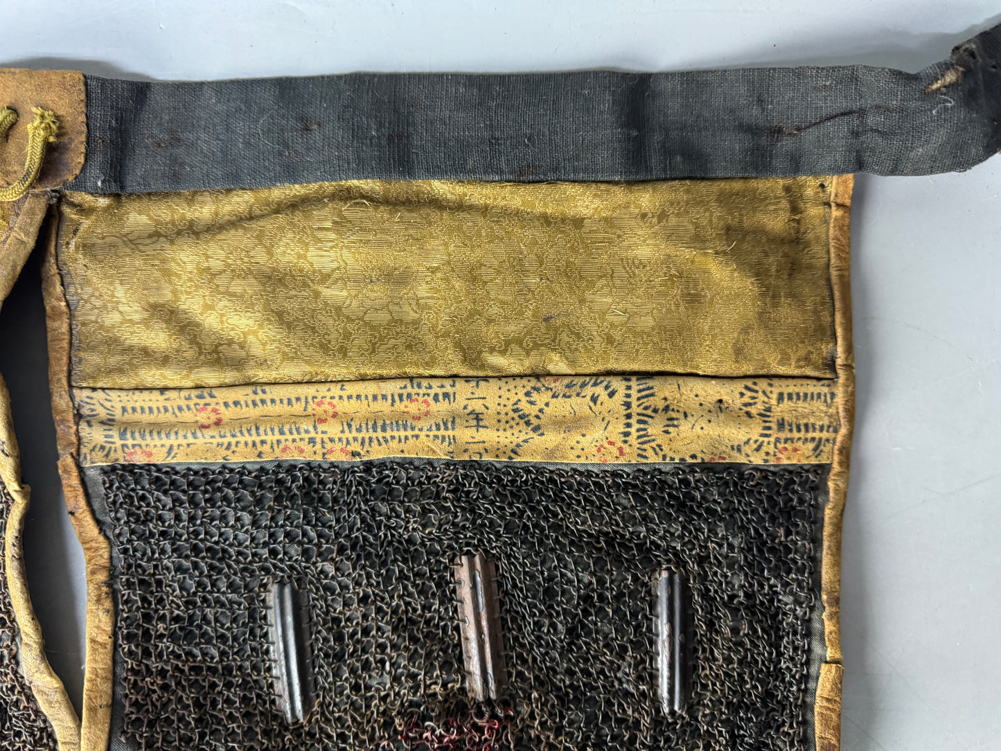 Y8963 YOROI Iron Haidate thigh guard samurai busho arms Japan antique armor