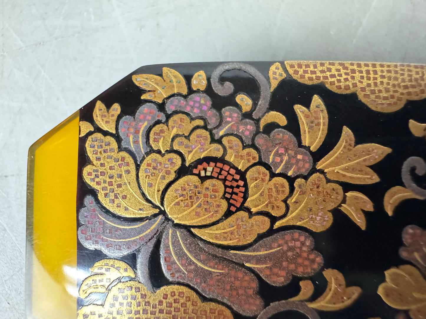 Y8971 OBIDOME Makie sash clip brooch signed Raden Japan antique kimono accessory