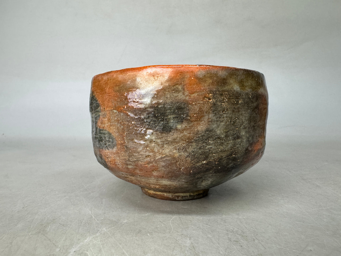 Y8982 CHAWAN Raku-ware red bowl signed Japan antique tea ceremony cup pottery