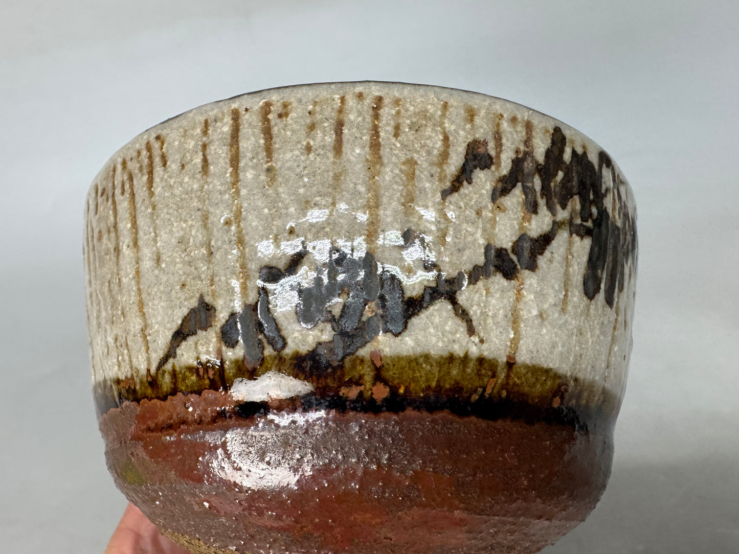 Y8984 CHAWAN Karatsu-ware bowl signed Japan antique tea ceremony cup pottery