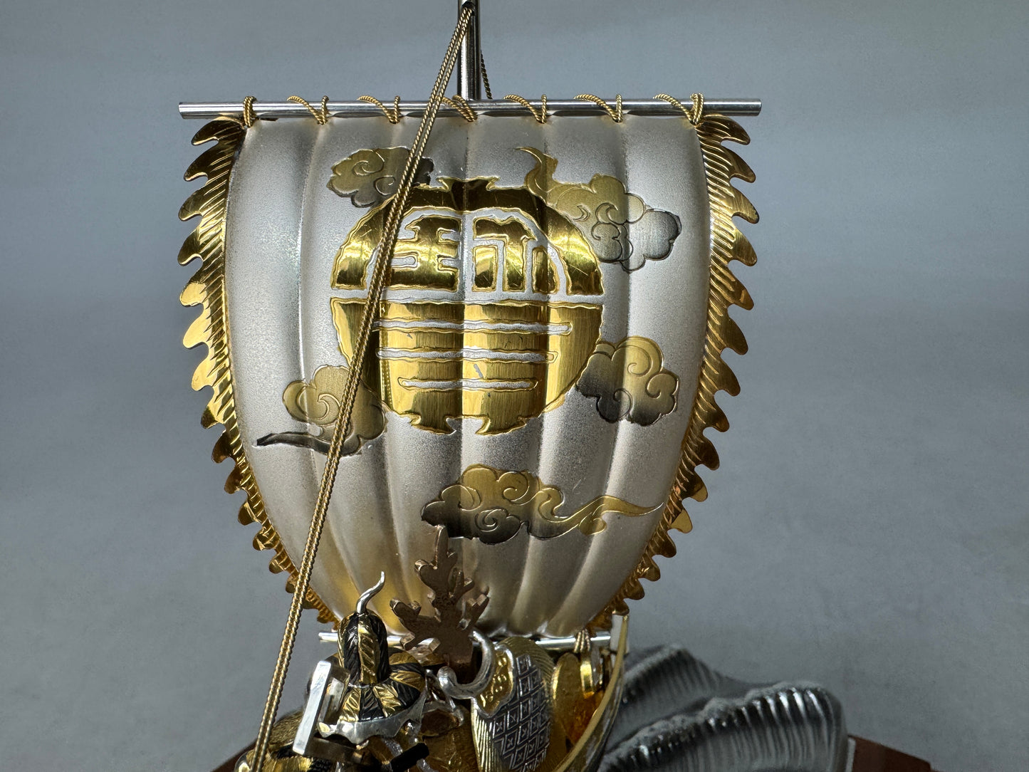 Y9006 OKIMONO Silver Treasure ship glass case box Japan antique interior figure