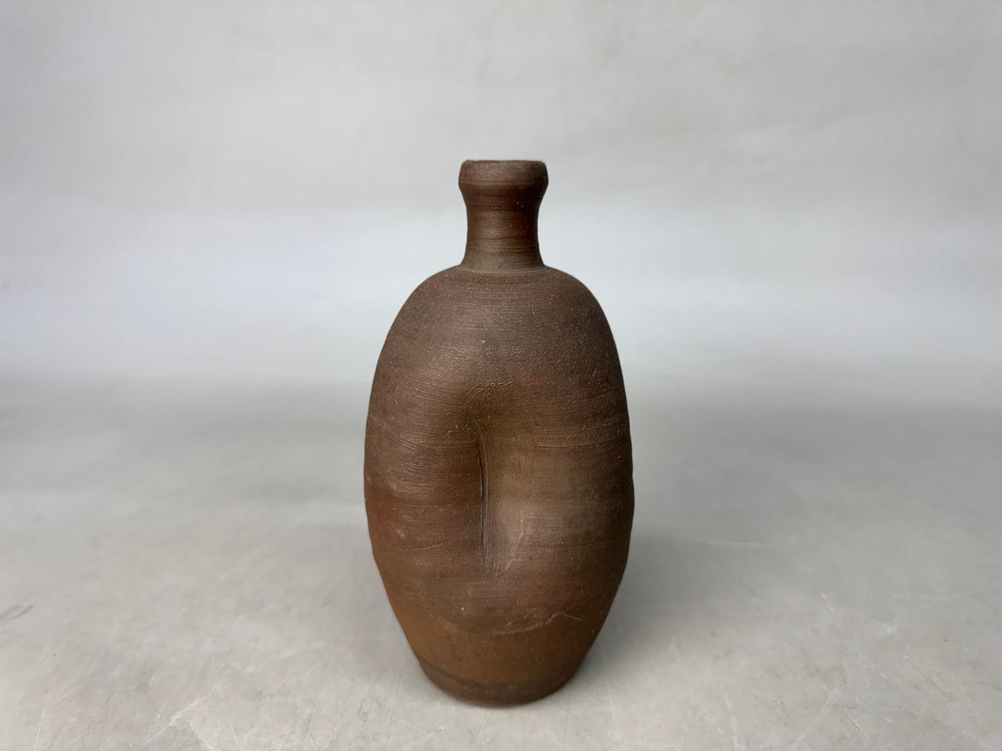 Y9007 CHOUSHI Bizen-ware Ningyo tokkuri sake bottle Edo period Japan antique